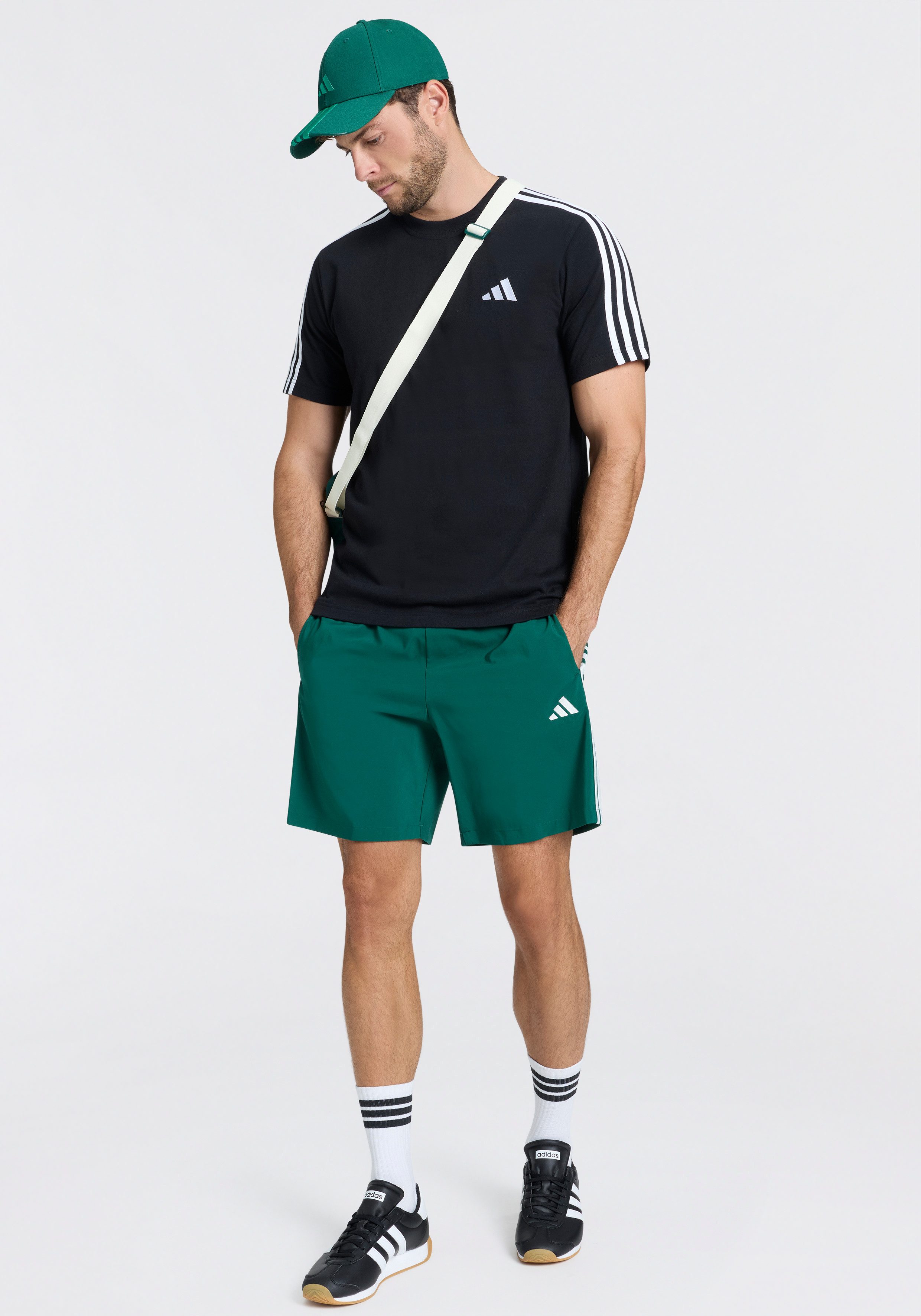 Zum Outfit 10