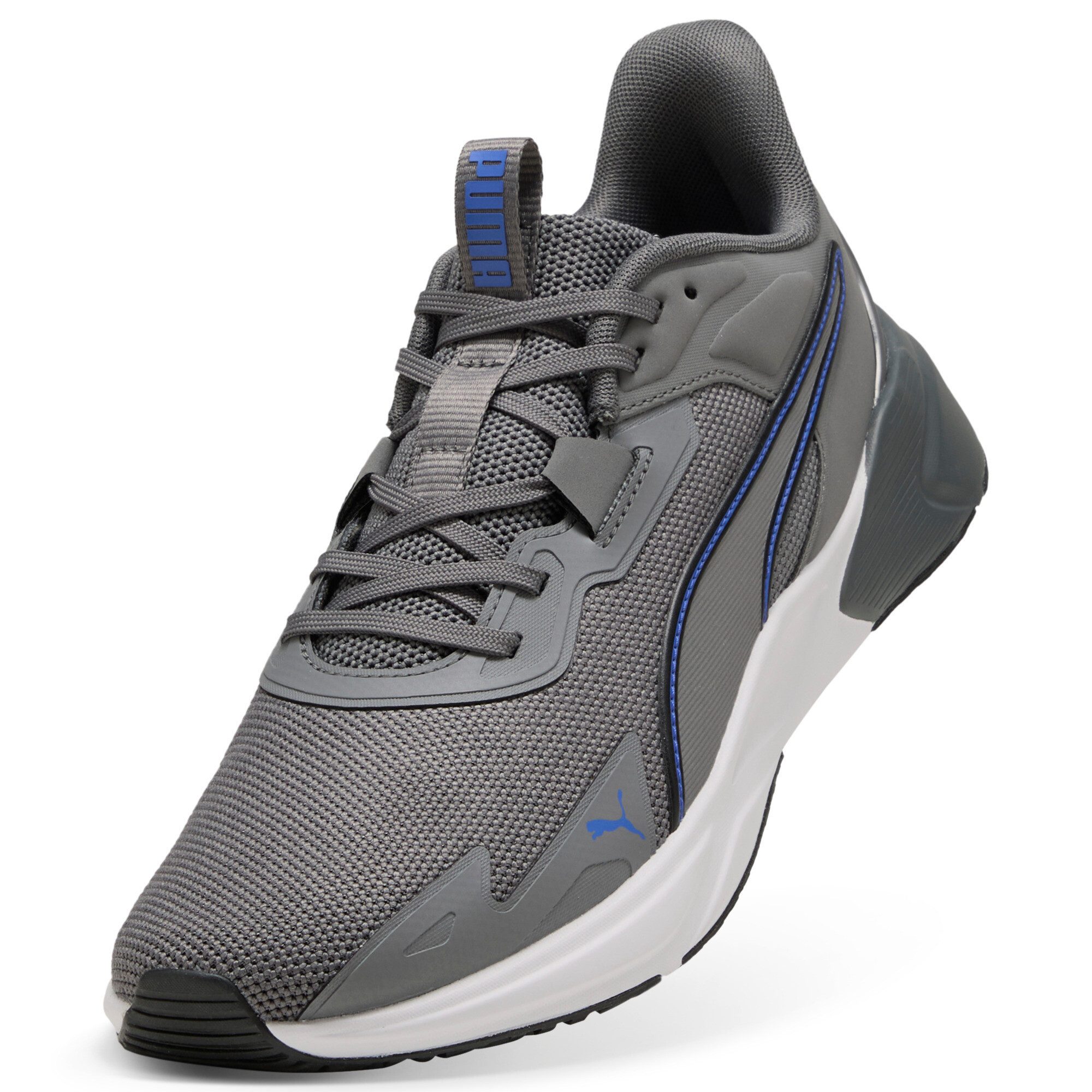 PUMA DISPERSE XT 4 KNIT Trainingsschuh mit atmungsaktivem Strickobermaterial, mit TPU-Fersenklammer