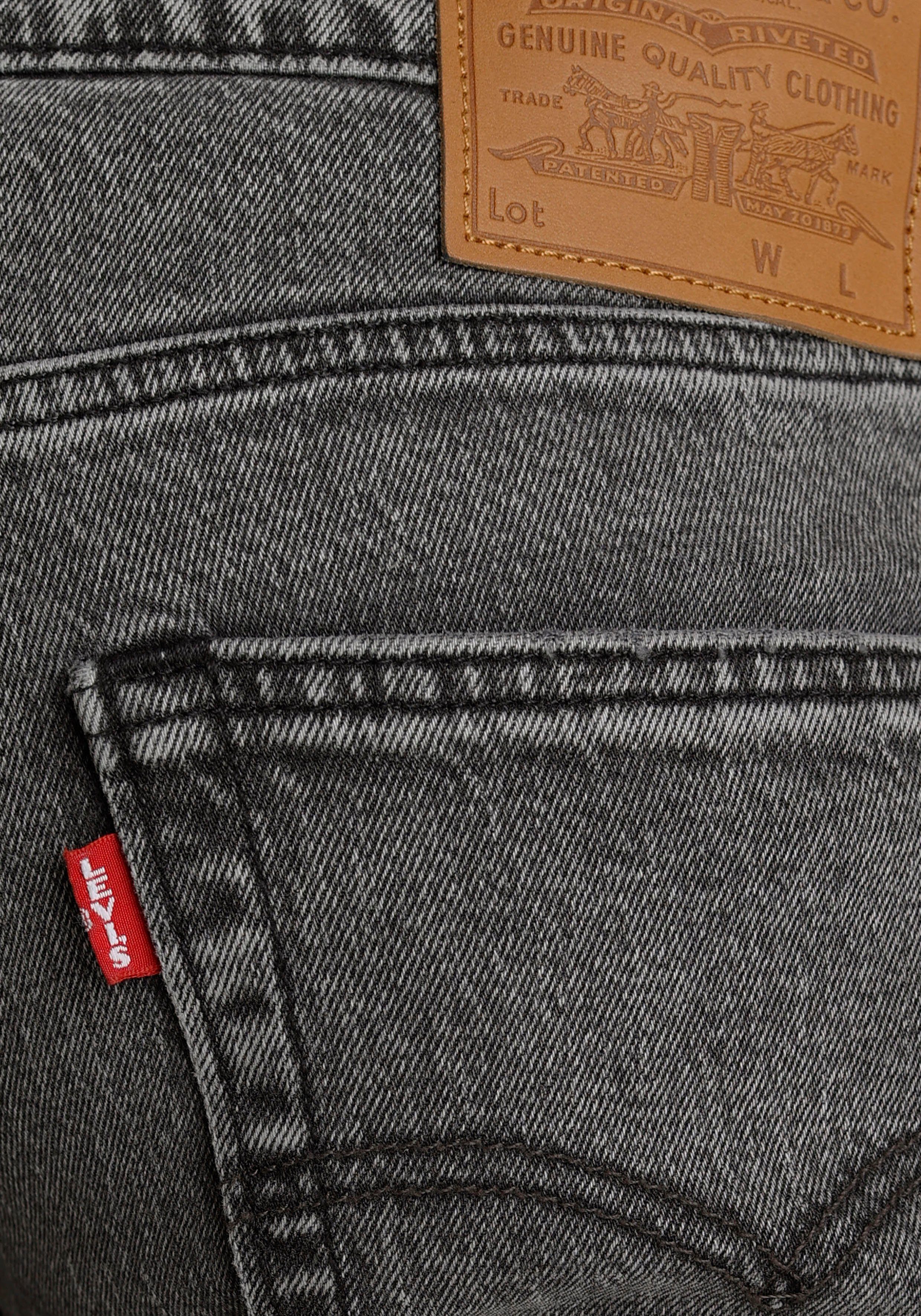 in Levi's® Taper Fit black Tapered-fit-Jeans Markenlabel Slim worn 512 mit