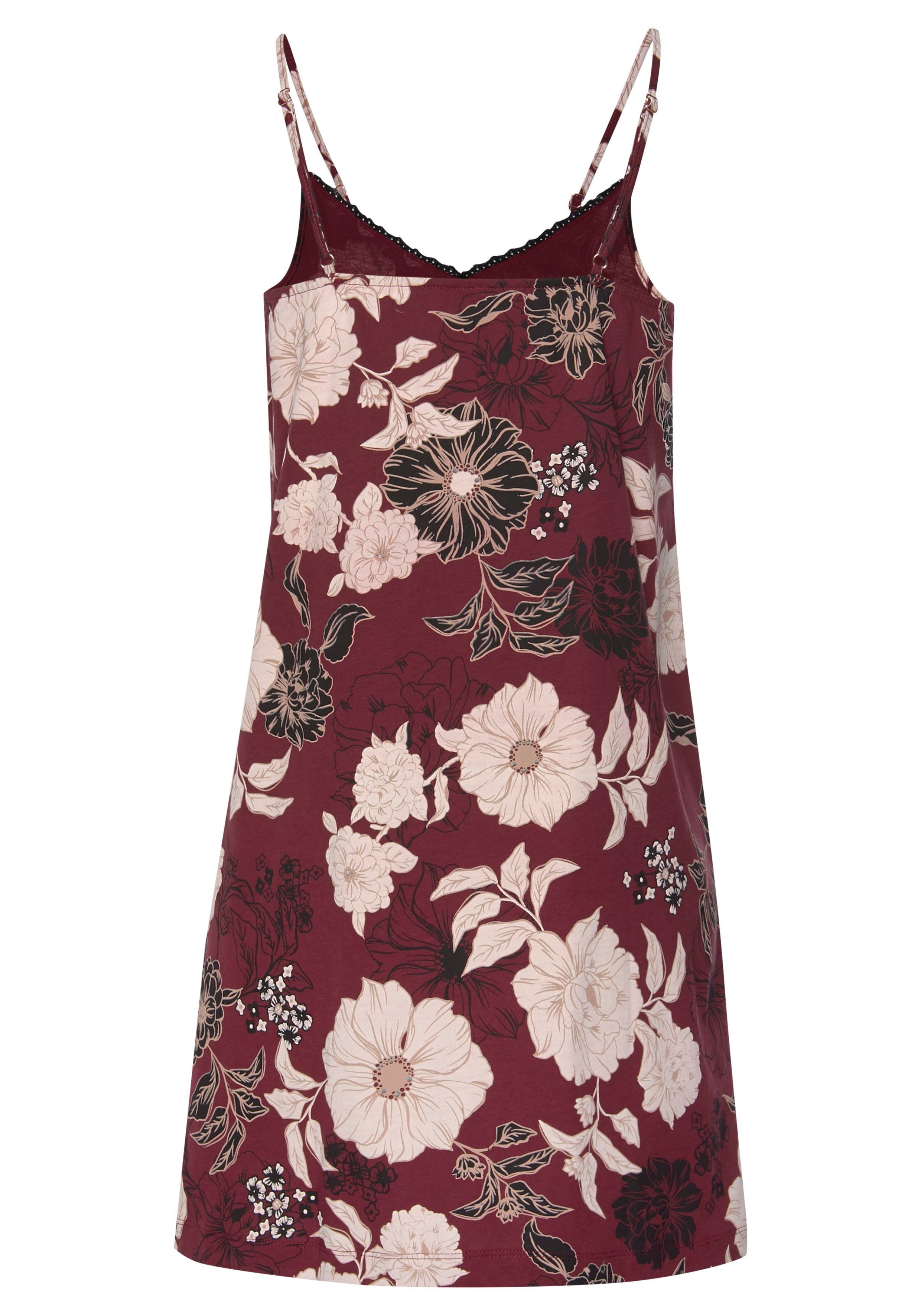 s.Oliver Negligé (1-teilig) mit feiner Spitzenborte am Ausschnitt