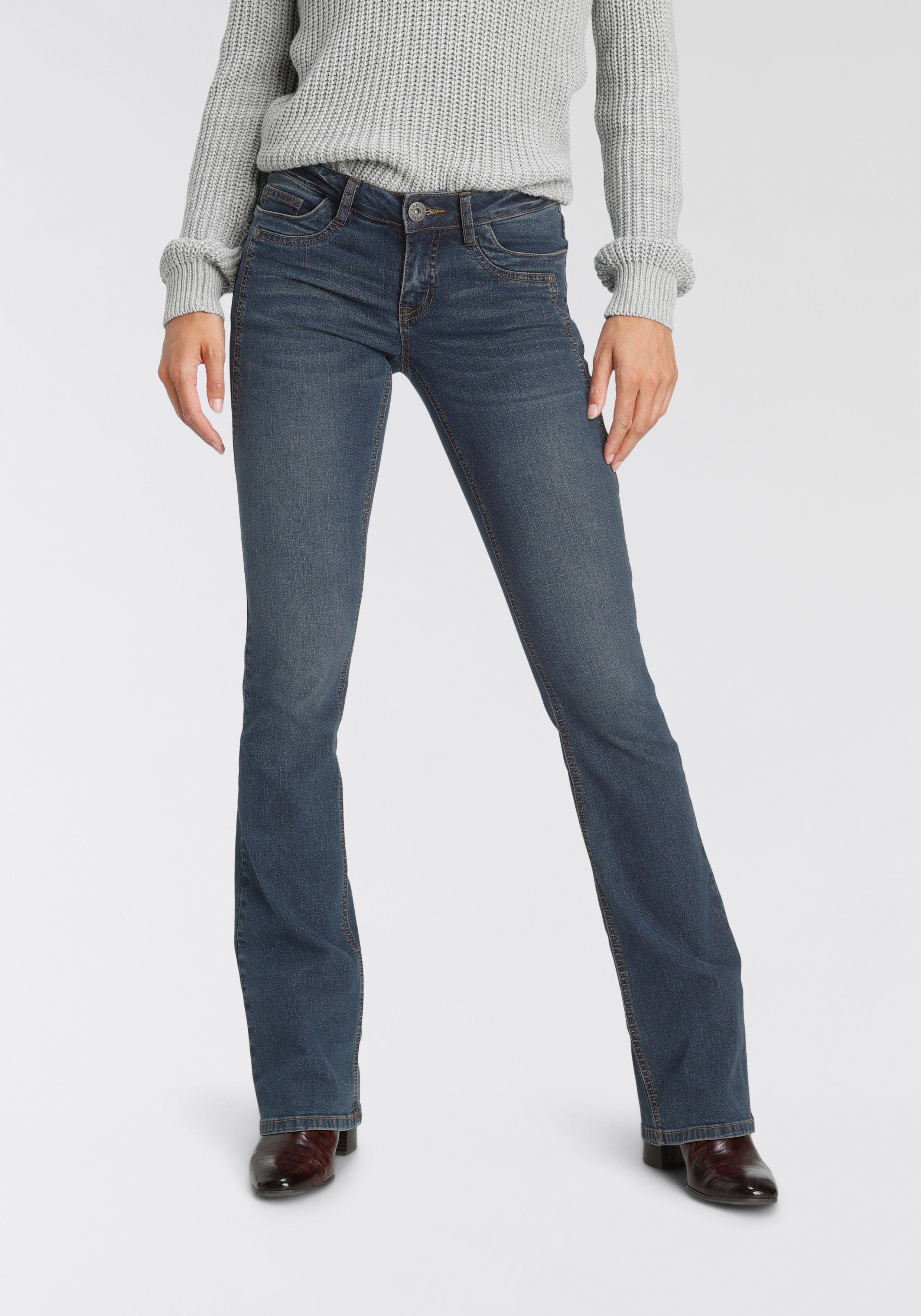 Arizona Bootcut-Jeans mit Keileinsätzen Low Waist