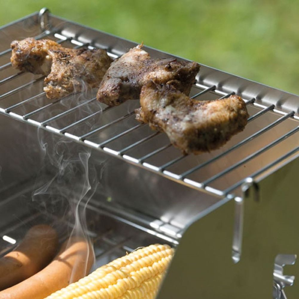 Thüros Holzkohlegrill T1 Direkt Plus Set, inkl. Windansteckblech & Warmhalterost, Edelstahl – Bild 4 von 5