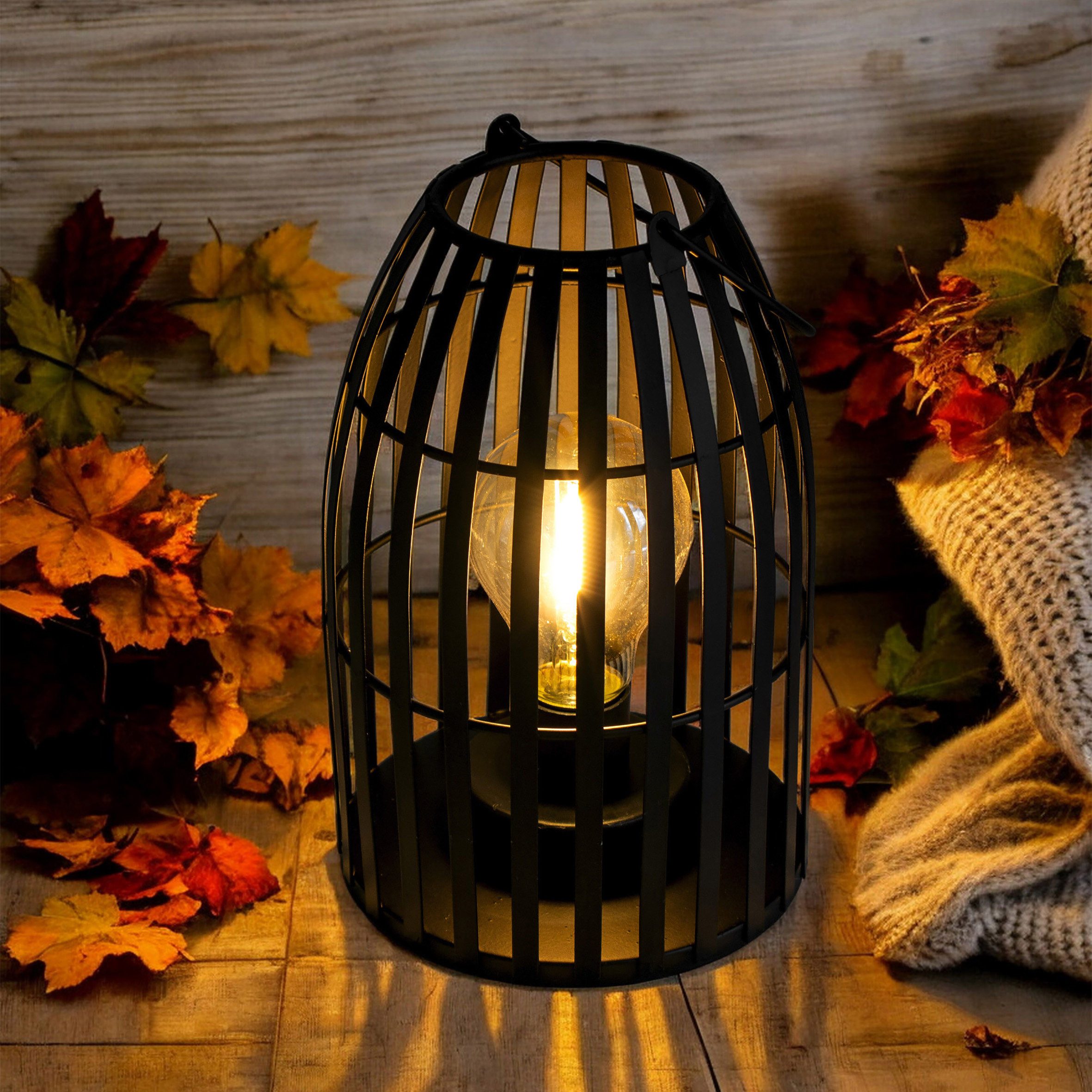 Spetebo LED Windlicht Deko schwarz mit LED Glühbrine und Tragehänkel, Batterie betrieben - 3x AAA, E27, warm weiß, austauschbare Birne mit E27 Gewinde – Bild 5 von 5