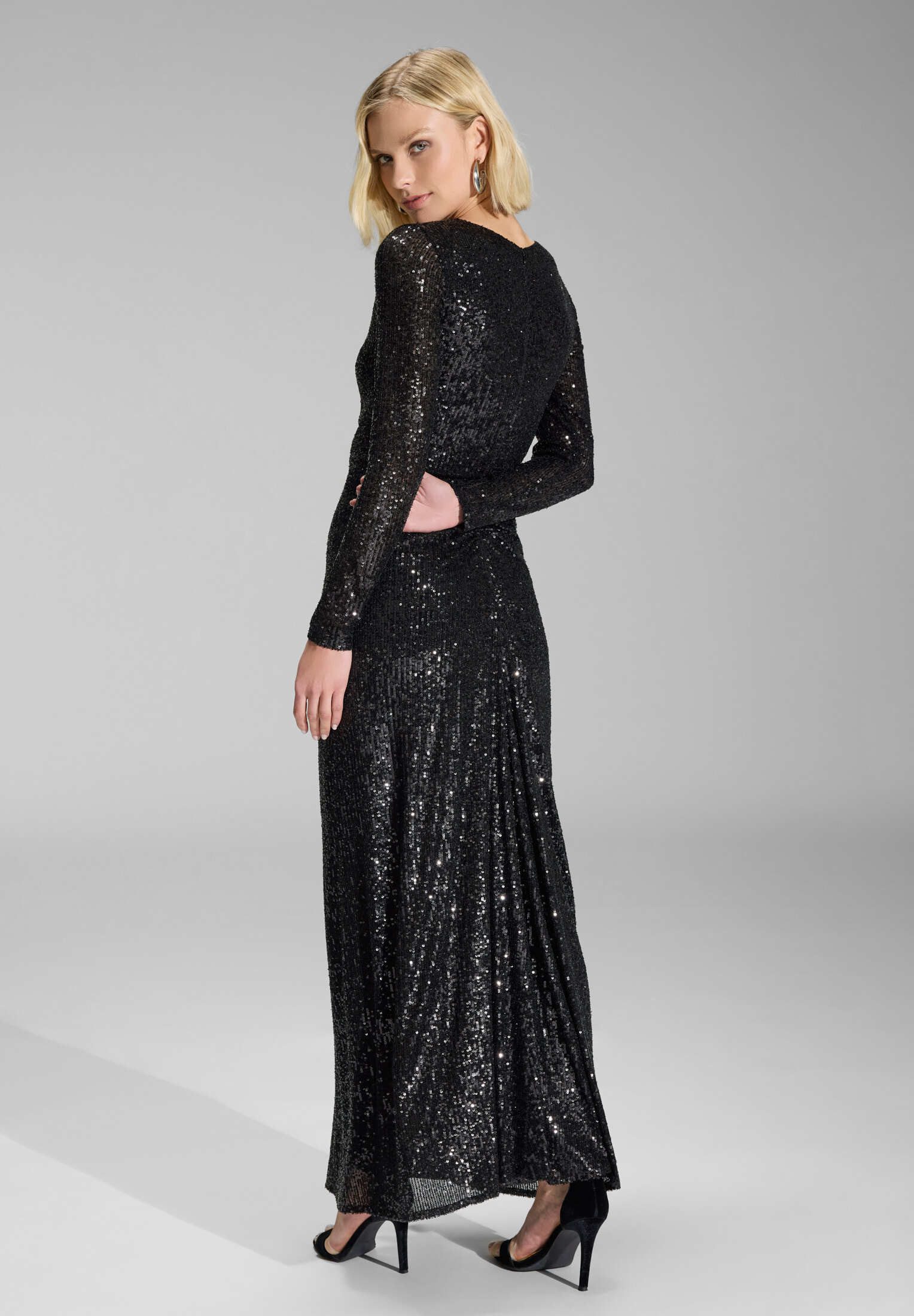 SWING Abendkleid - Gerafftes Abendkleid aus elastischer Paillette Figurbeto günstig online kaufen