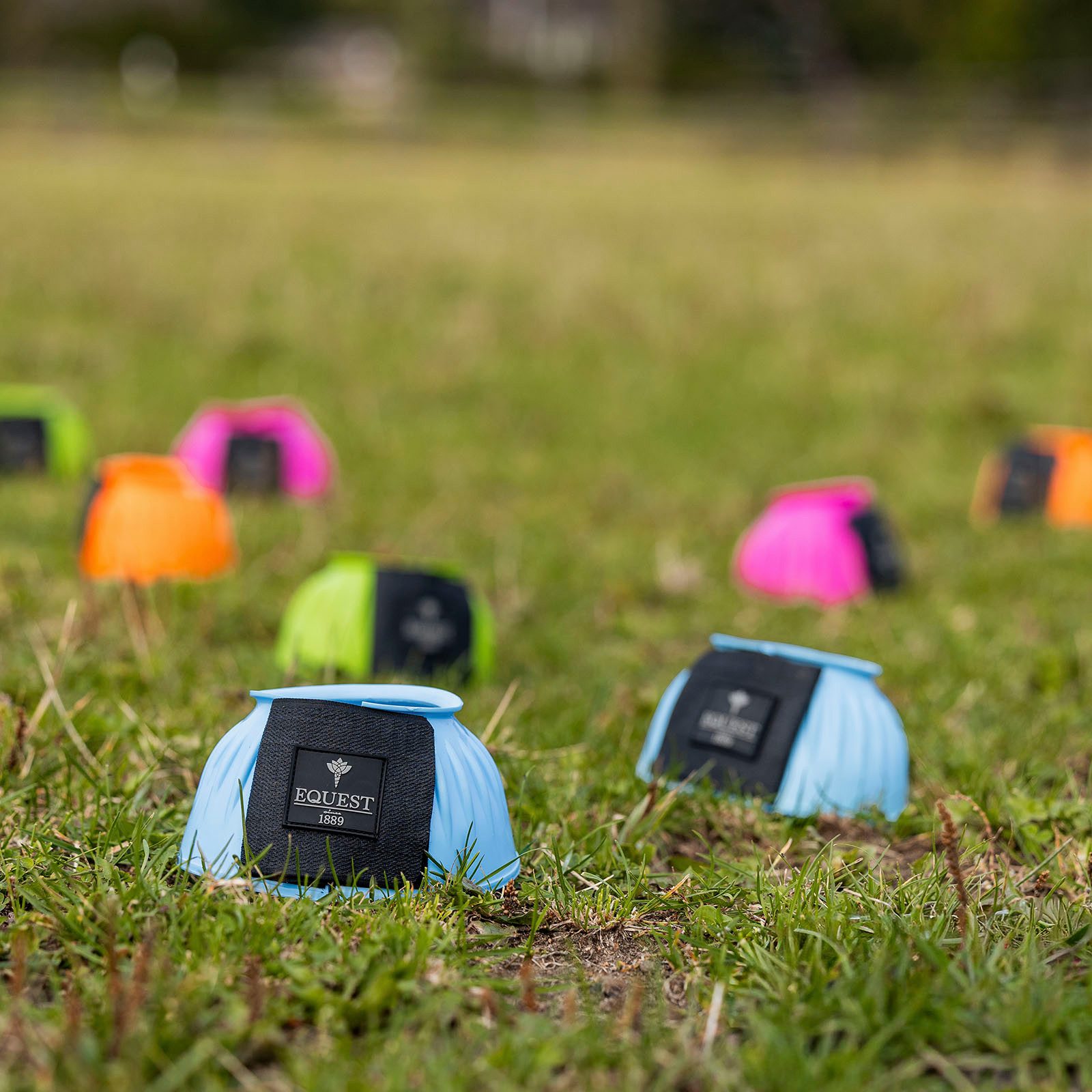 EQuest Hufglocken Gummi Springglocke Color Catch für Pferde, 2er Set, Aqua, XL Warmbl...