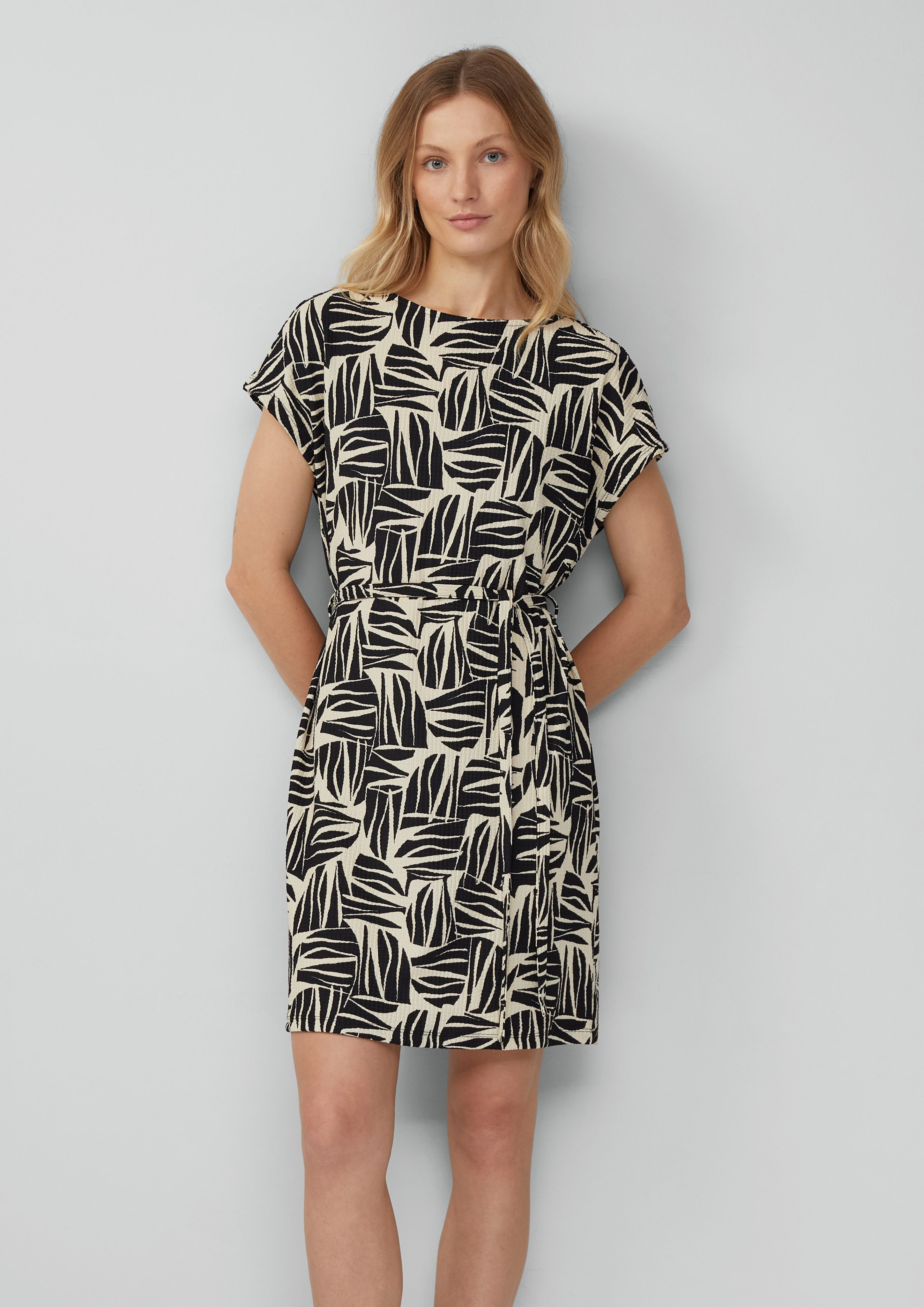 s.Oliver Minikleid Strukturiertes Jerseykleid im Relaxed günstig online kaufen
