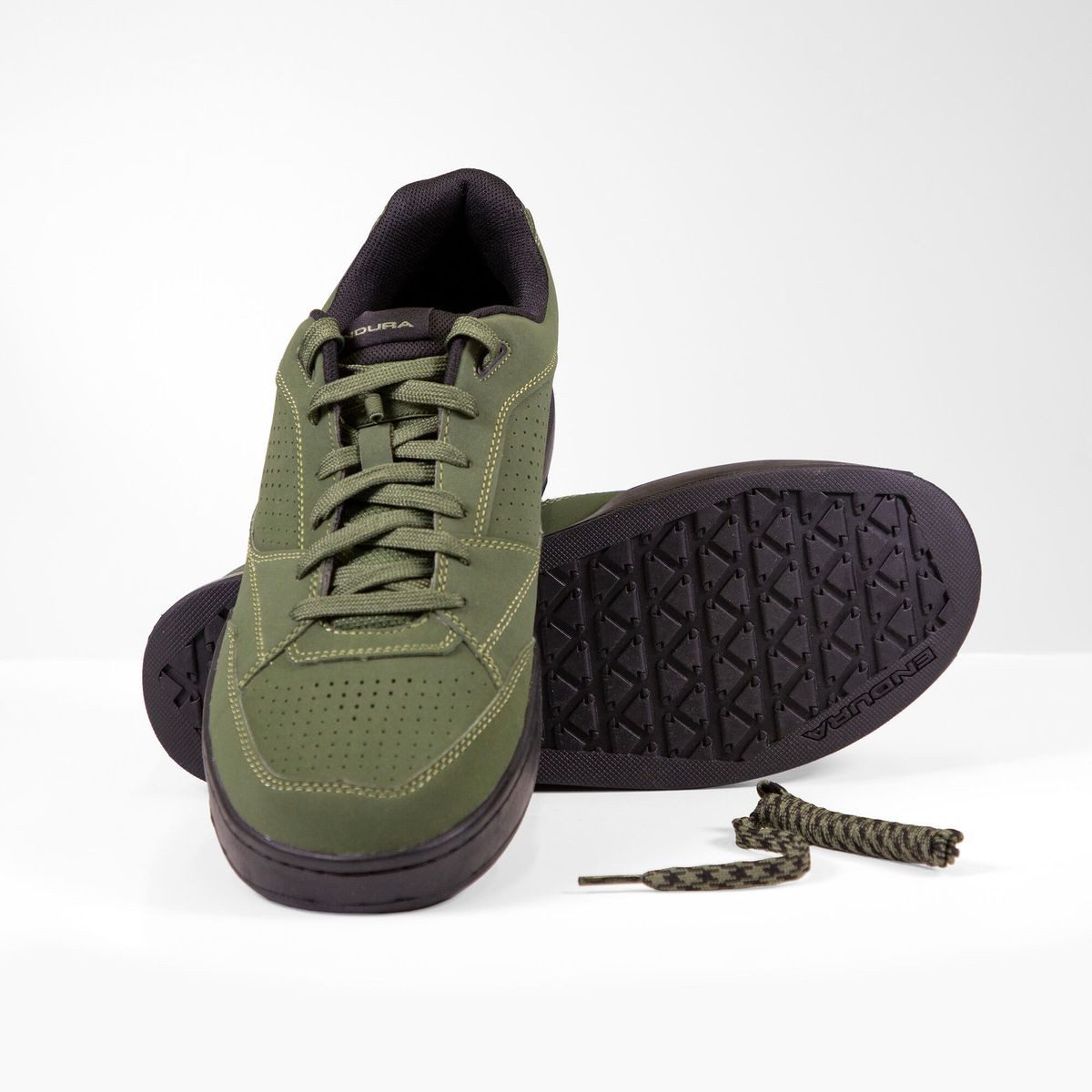 Endura Hummvee Flat Pedal Shoe Fahrradschuh Vielseitiger Schuh für Radfahren und Alltag mit optimalem Halt