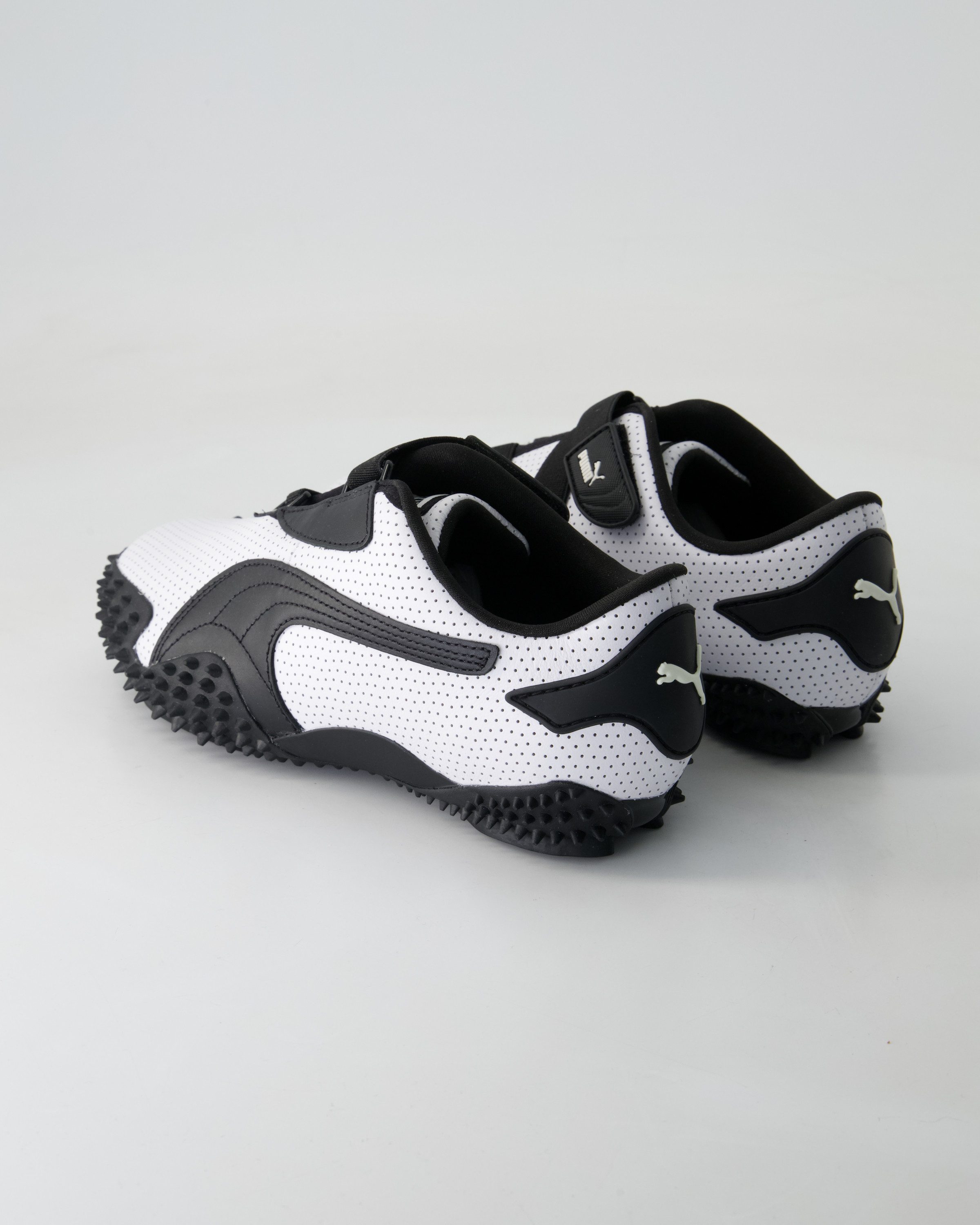 PUMA Mostro Perf Sneaker Obermaterial: Leder und Textil