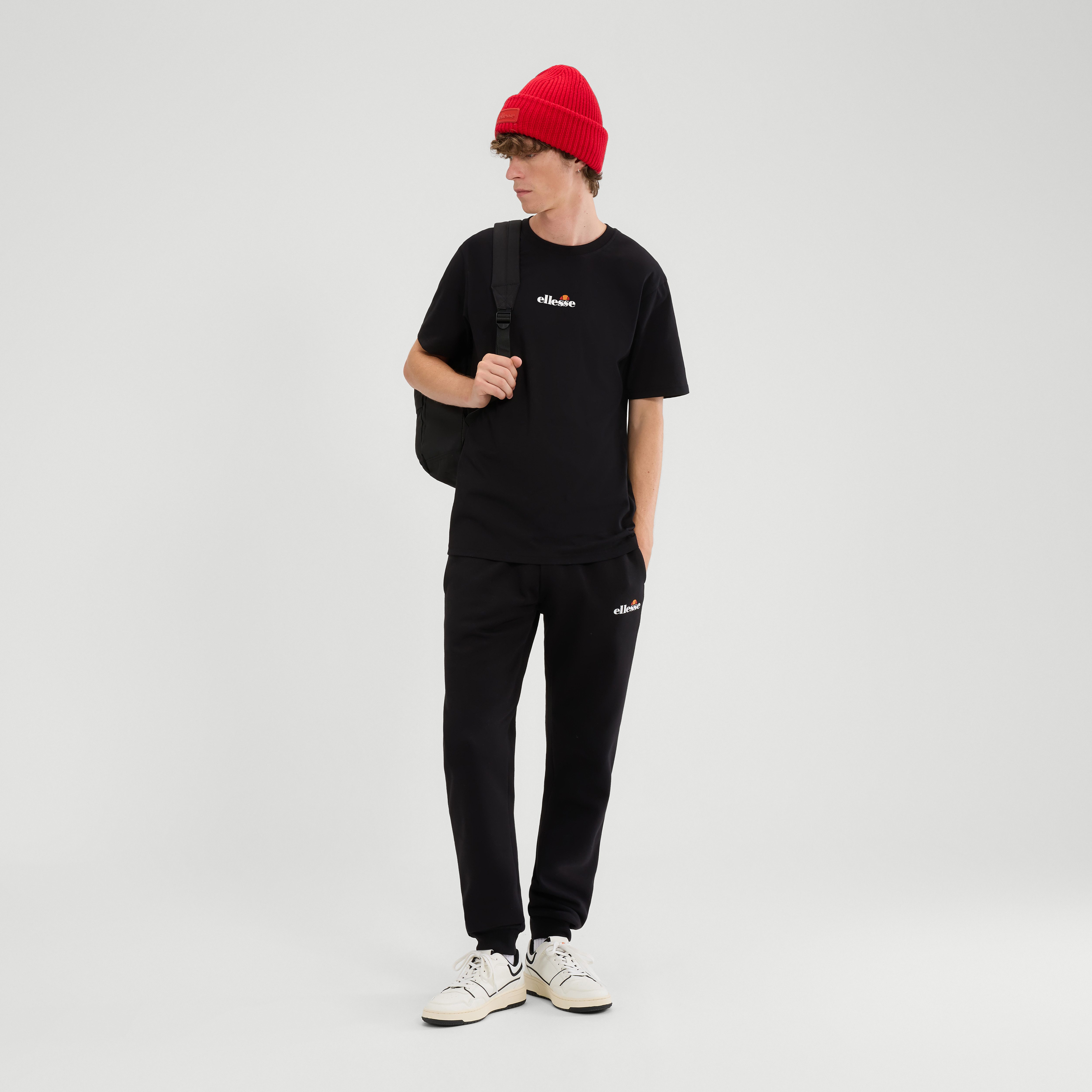 Ellesse T-Shirt OLLIO 2 TEE sportlicher Stil, mit Rundhalsausschnitt, Kurzarm-Design