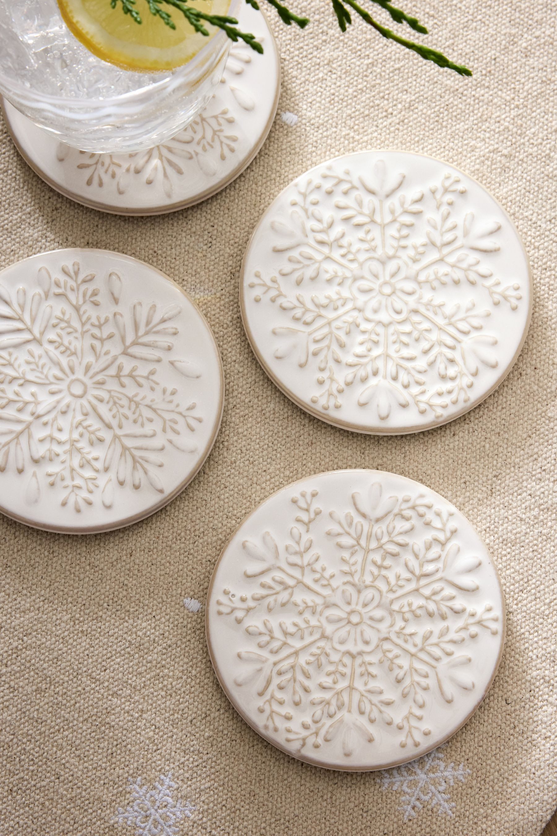 Next Tassenuntersetzer 4 Weihnachtskeramikuntersetzer Schneeflocke, 1-tlg.