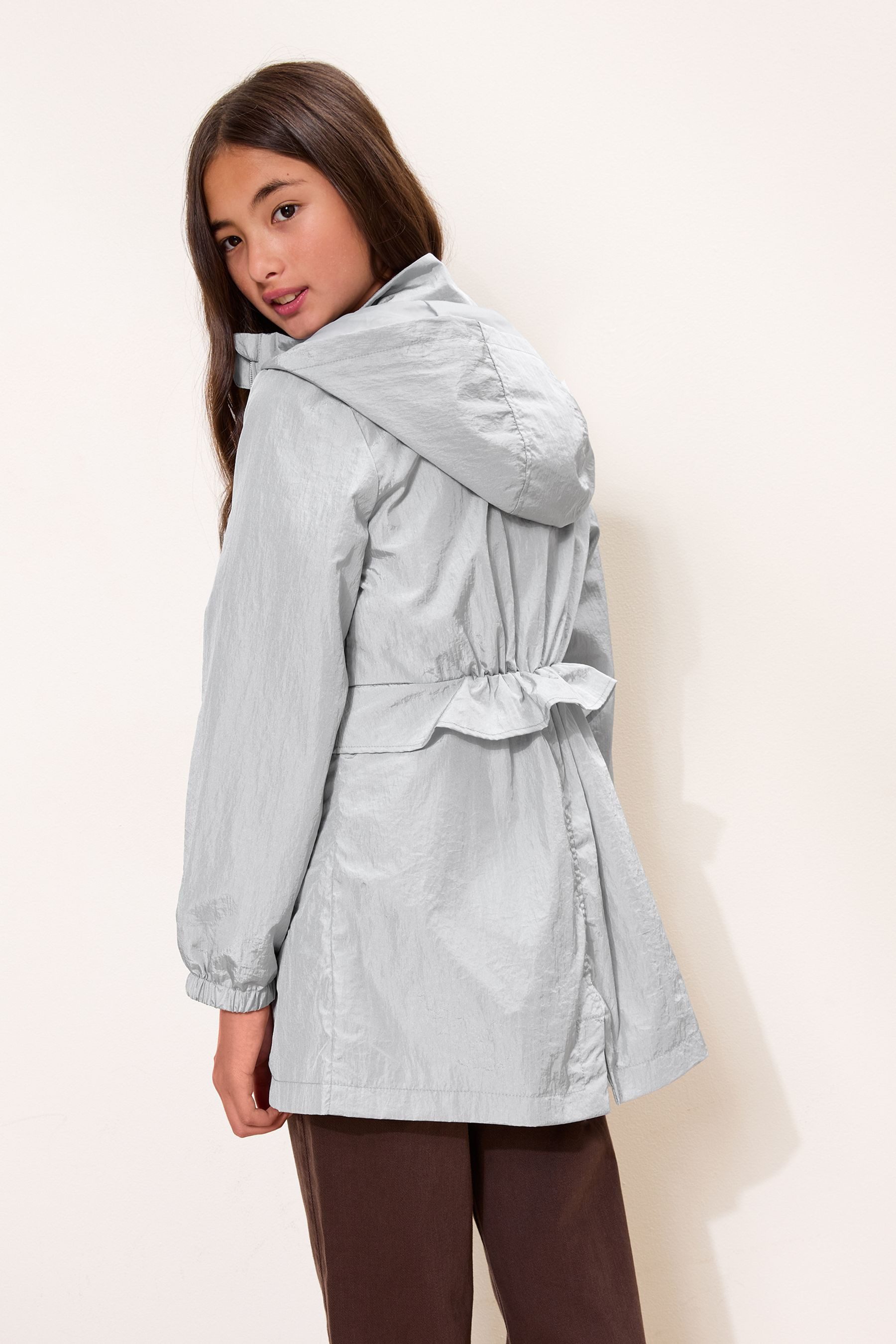 LIPSY Regenmantel Lipsy Leichte Regenjacke mit Schößchen (1-tlg)