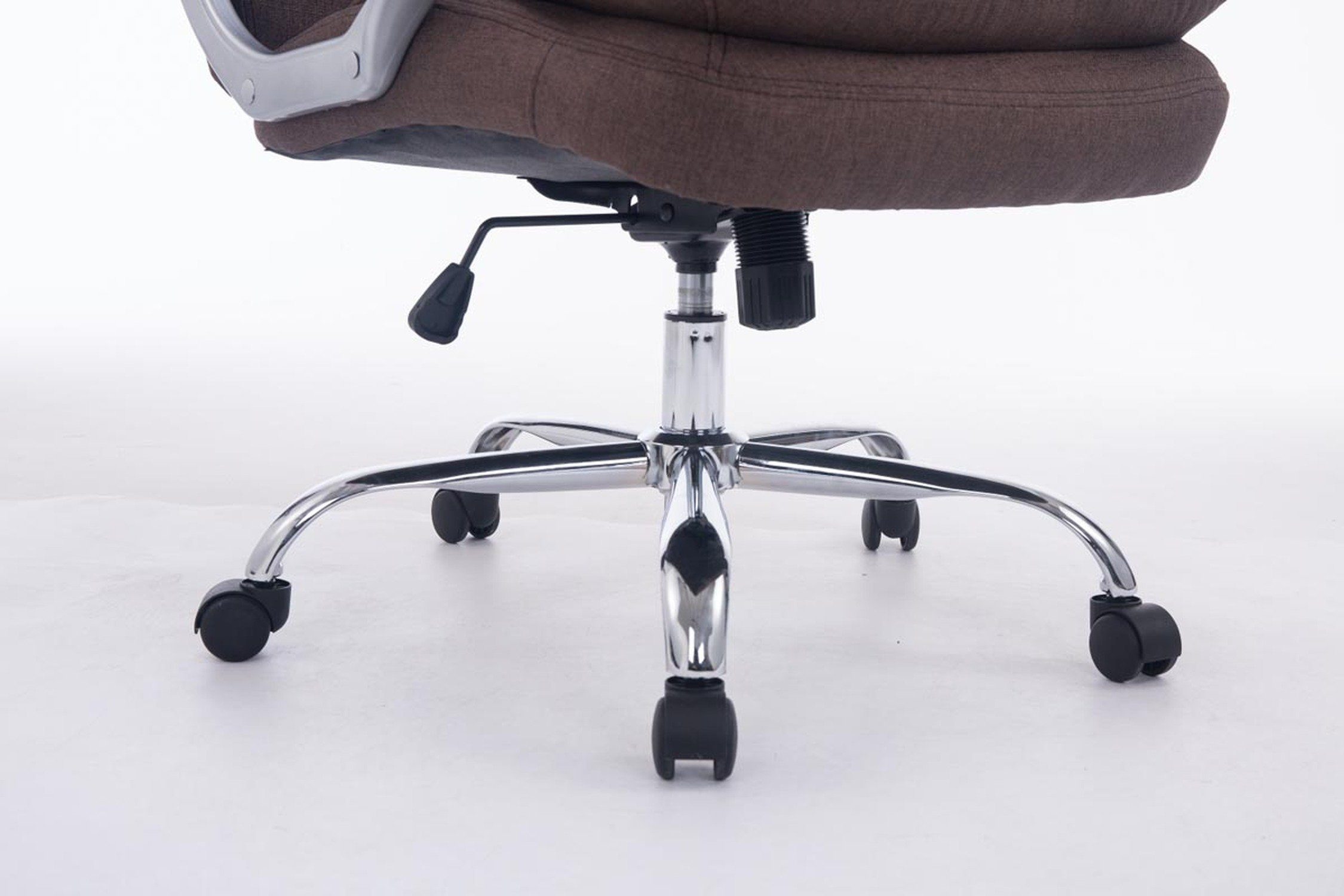 und bequemer TPFLiving Vancom chrom Gestell: mit Sitz: 360° drehbar Rückenlehne höhenverstellbar - braun Bürostuhl Bürostuhl (Schreibtischstuhl, - XXL), Stoff Drehstuhl, Metall Chefsessel,