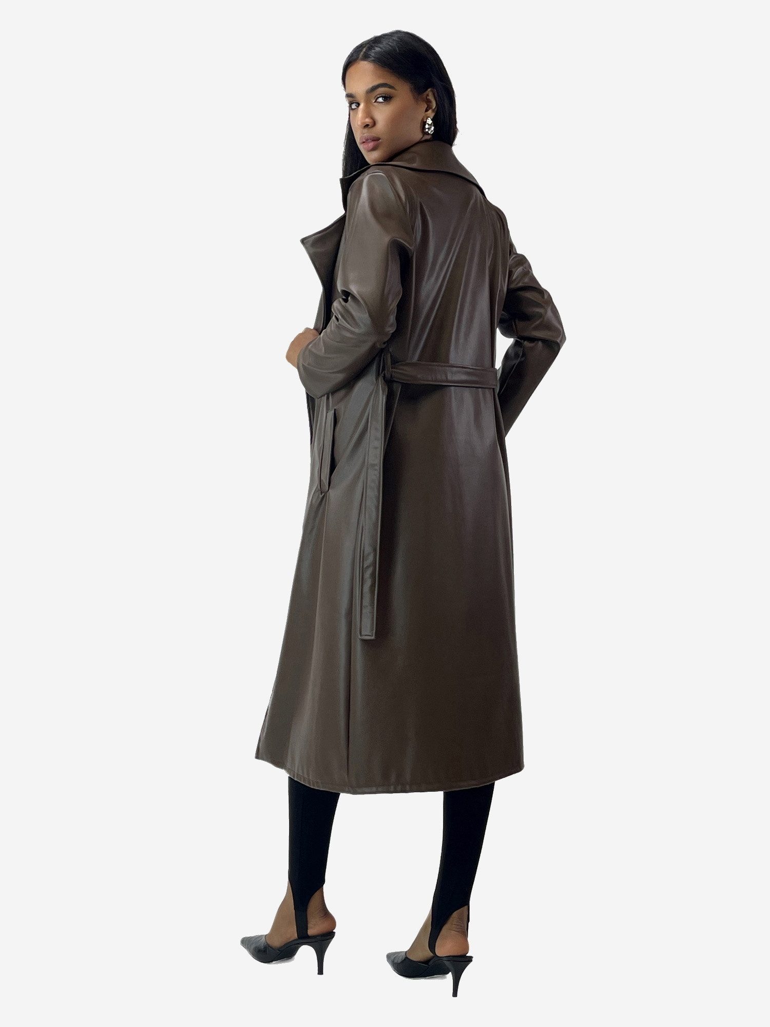 Elara Trenchcoat – Damen Mantel lang mit Bindegürtel und Reverskragen