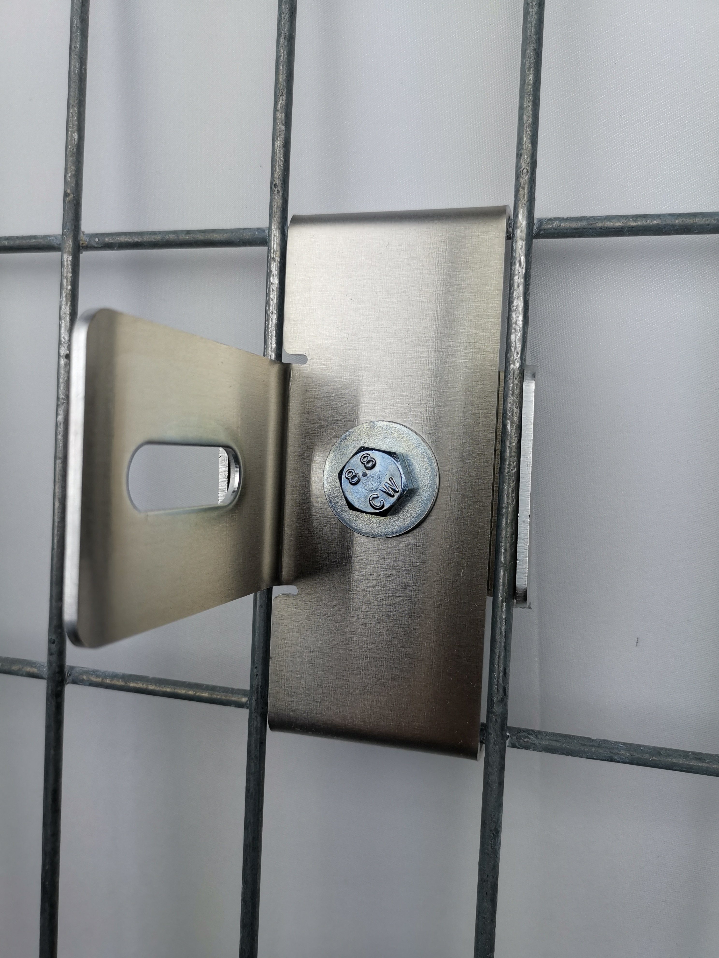 Gabiona Zaunverbinderset Klammer mit Zaunhalter Maschenweite 5 x 10 cm, Aluminium, (Klammer mit Zaunhalter Maschenweite 5 x 10 cm, Aluminium)