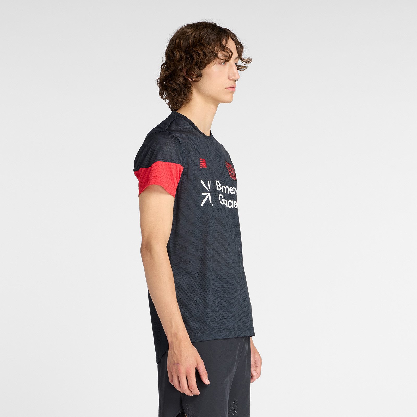 New Balance Trainingsshirt BAYER 04 LEVERKUSEN MATCH JERSEY Kurzarmdesign, für Erwachsene, schnell trocknend, atmungsaktiv