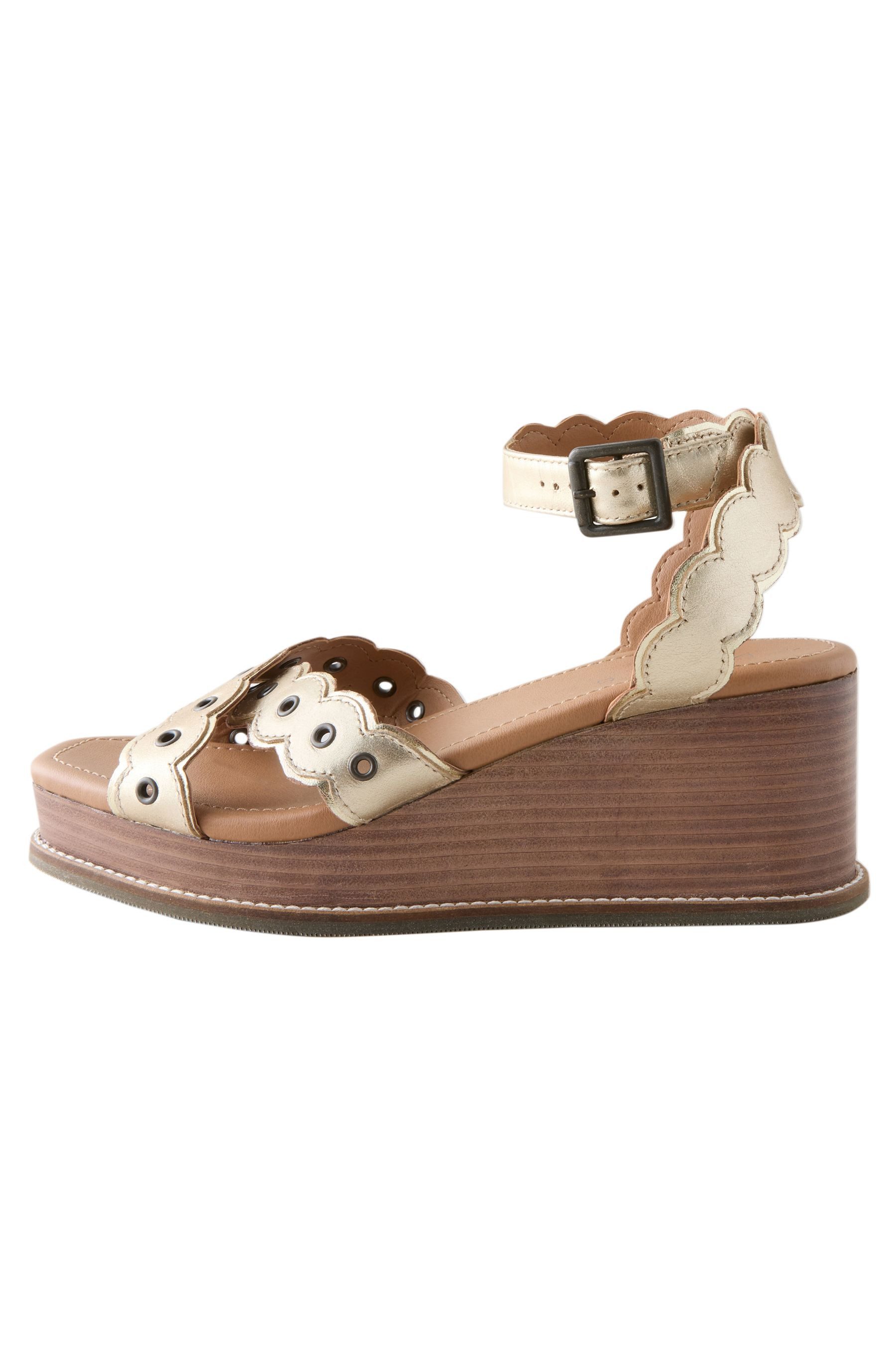 Next Forever Comfort Keilabsatzsschuhe aus Leder Sandale