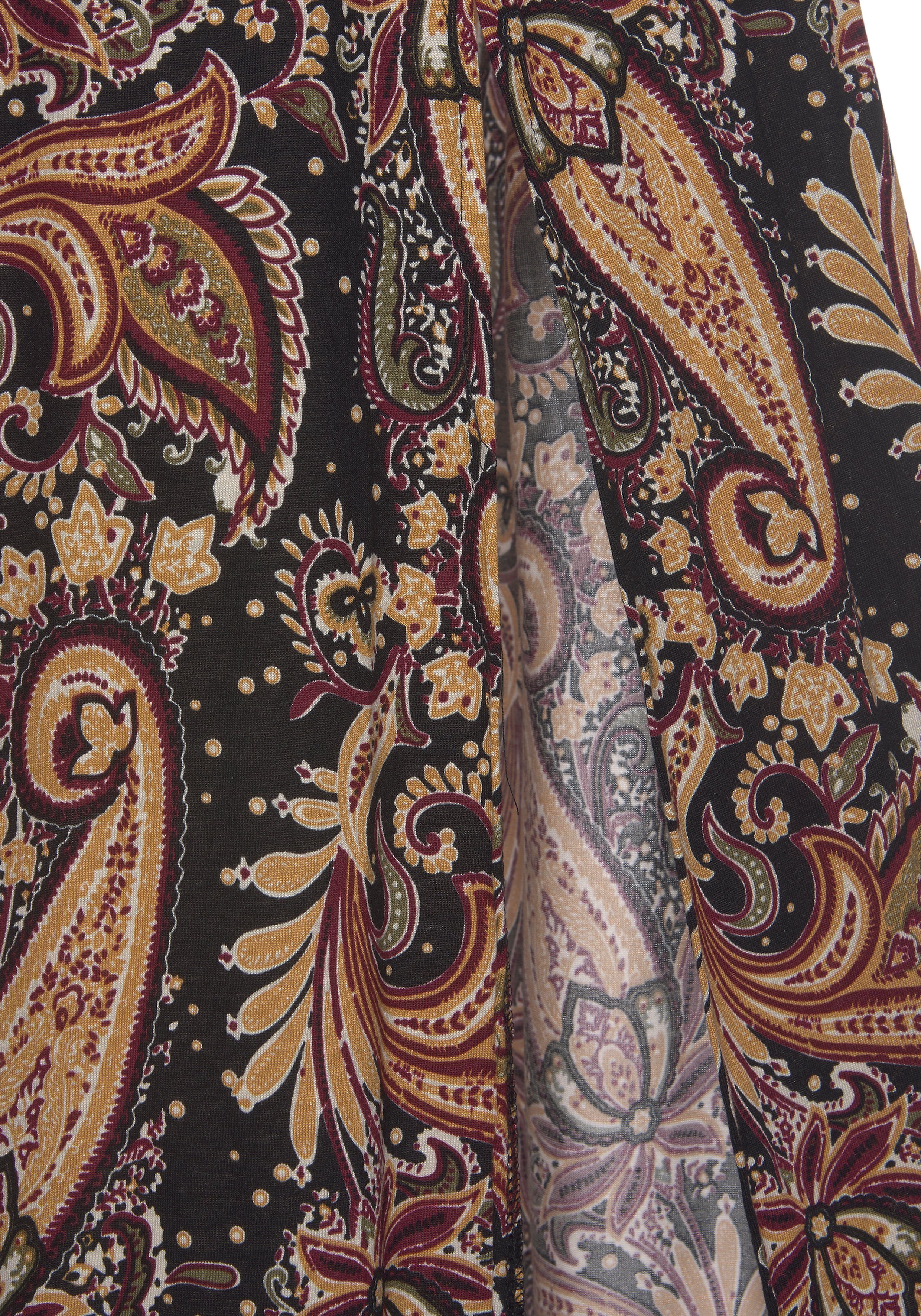 LASCANA Maxikleid mit Paisleyprint und Schlitz, Jerseykleid Sommerkleid mit Taschen, elegantes Strandkleid, Viskosekleid – Bild 5 von 5