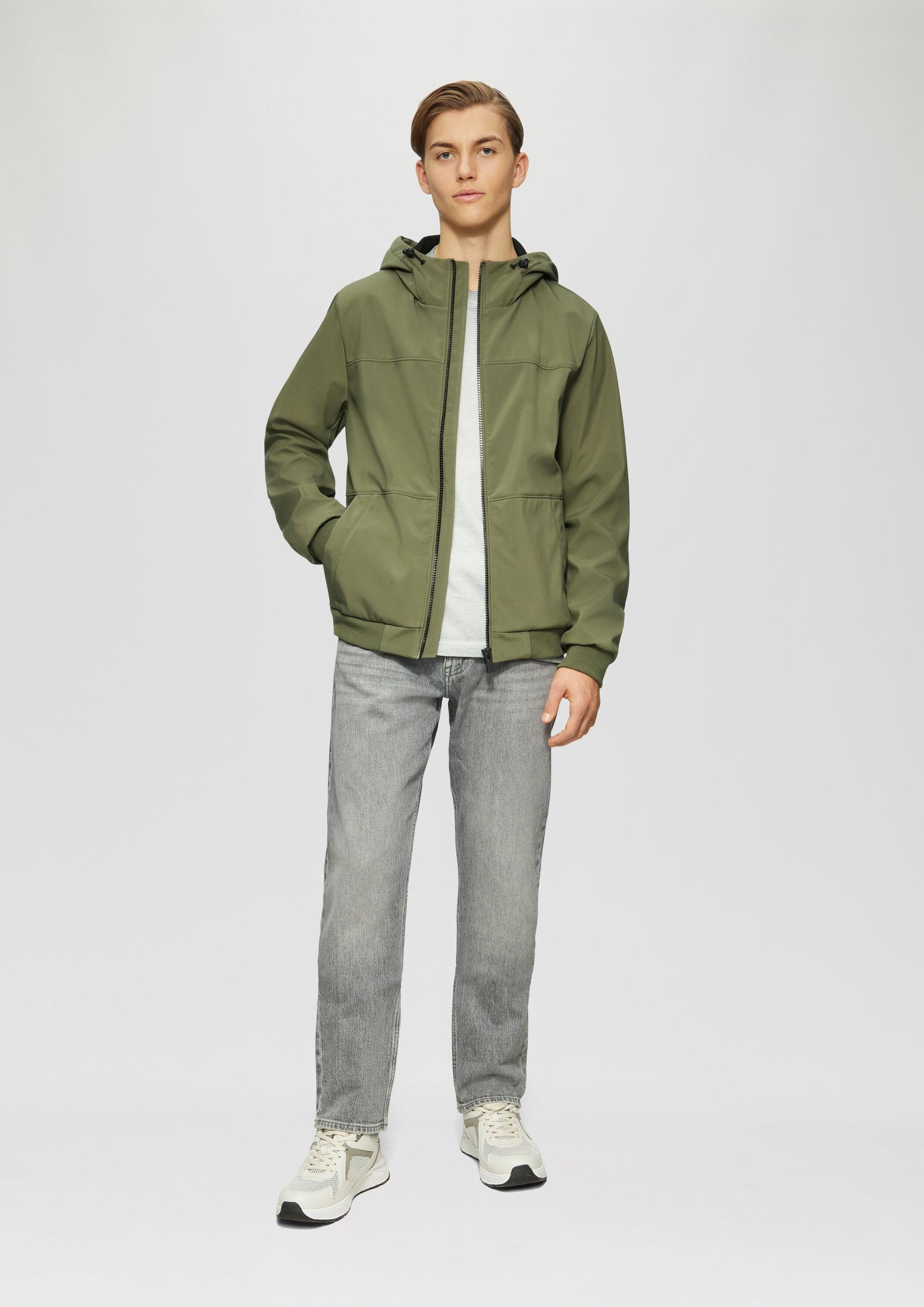 QS Funktionsjacke Outdoor-Jacke Softshelljacke mit Kapuze und Rippbündchen