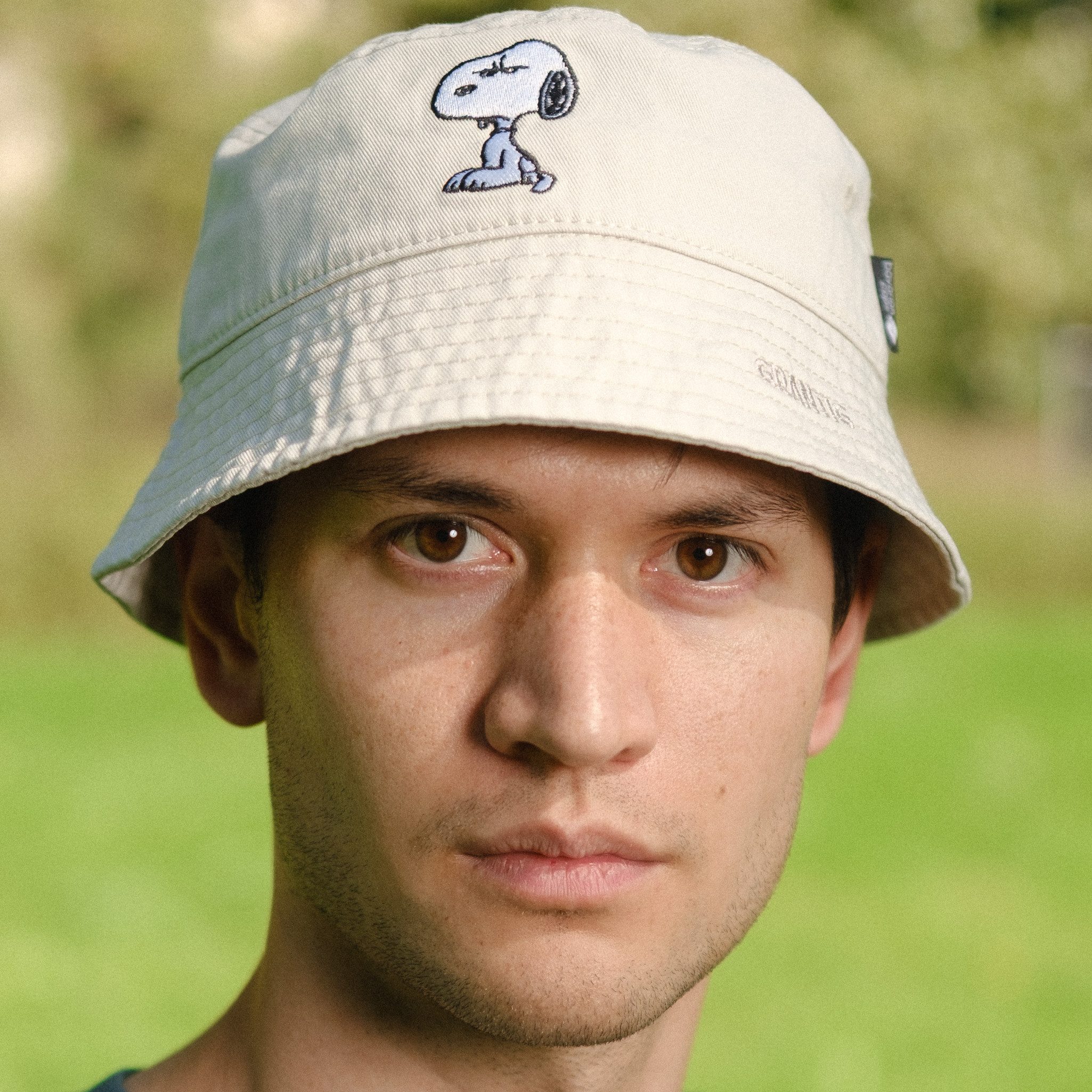 Bavarian Caps Fischerhut Bavarian Caps Bucket Hat "Grantler Klub: Snoopy" - beige one size (Anglerhut, Bucket Hat, Fischerhut, Anglerhut) Aus leichter Baumwolle im "washed" Look