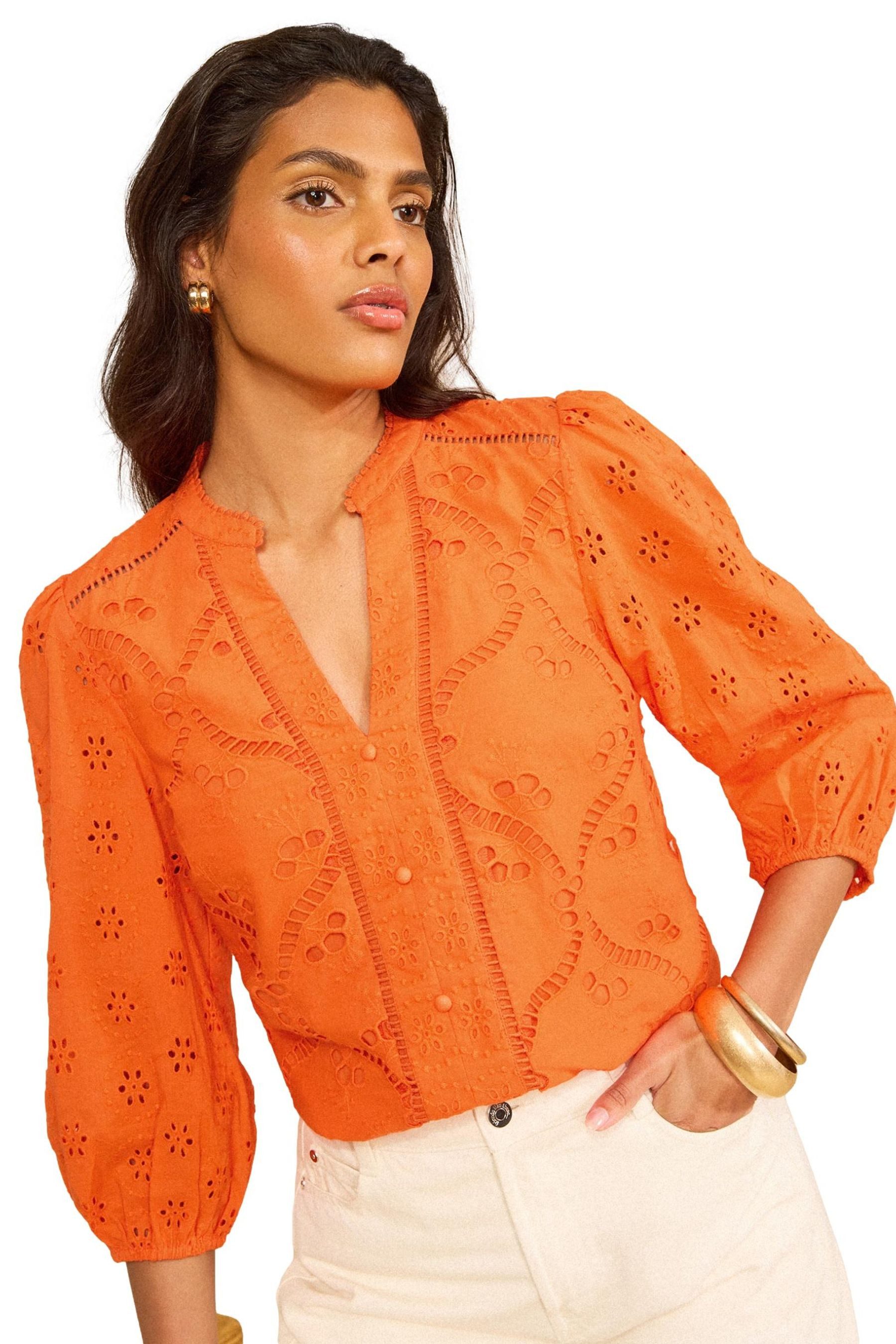 Love & Roses Langarmbluse Love & Roses Bluse mit Kerbkragen + Lochstickerei (1-tlg)