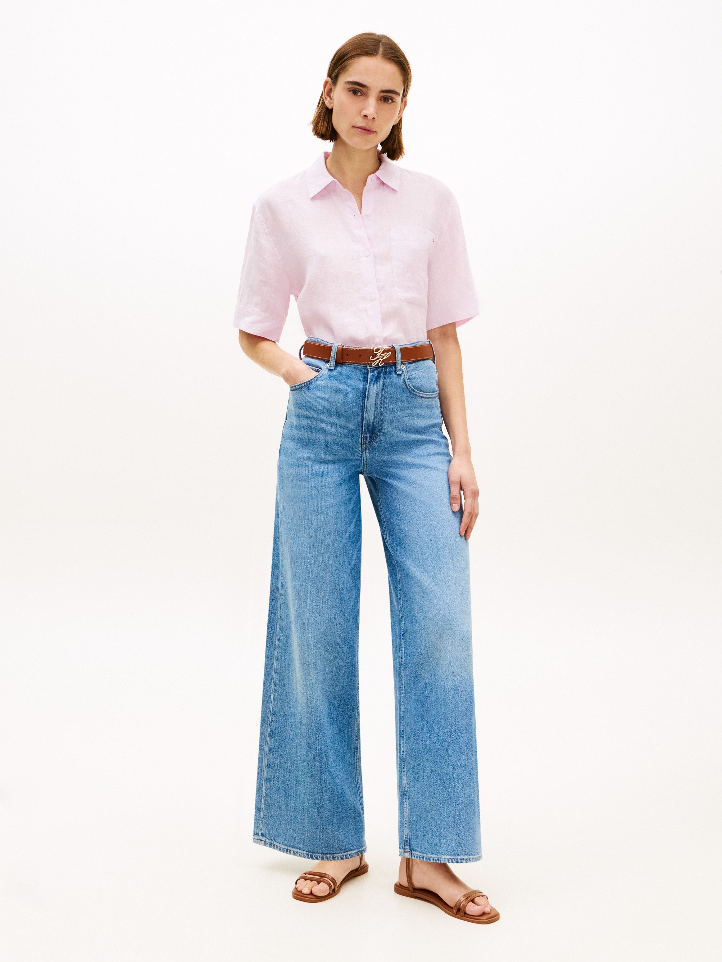 Tommy Hilfiger Kurzarmbluse ESS LINEN SHORT SLEEVE SHIRT mit aufgesetzter Brusttasche und Flag-Stickerei, reines Leinen