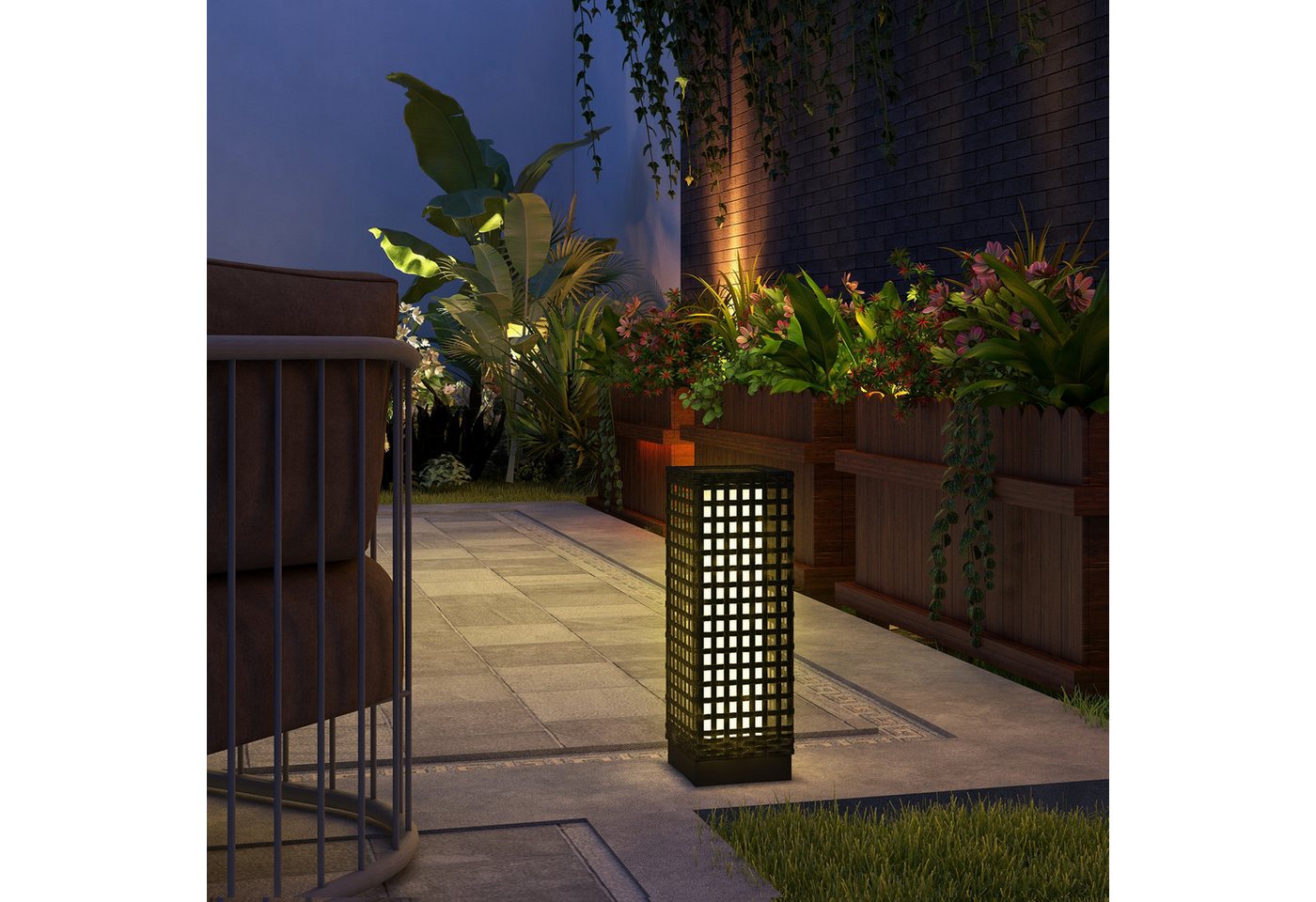 Outsunny LED Solarleuchte Rattan Solarlampe, Wasserdichte Wegleuchte mit Lichtsensor, Solarbetrieben, Lichtsensor, Wasserdicht, LED, Weiß, Stahl, Schwarz, 15,5 x 15,5 x 46 cm