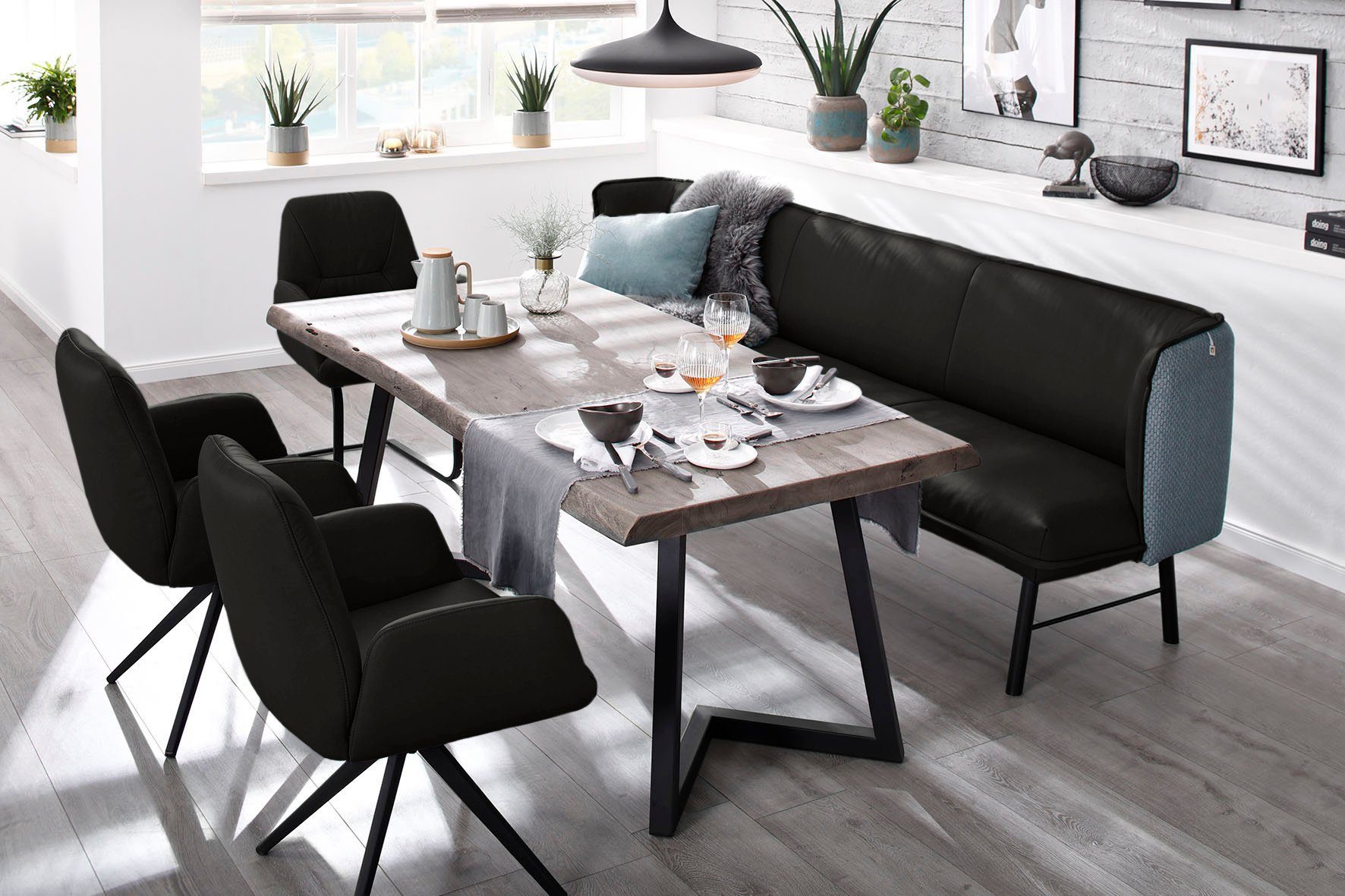 W.SCHILLIG Freischwinger ole, Gestell in Schwarz pulverbeschichtet