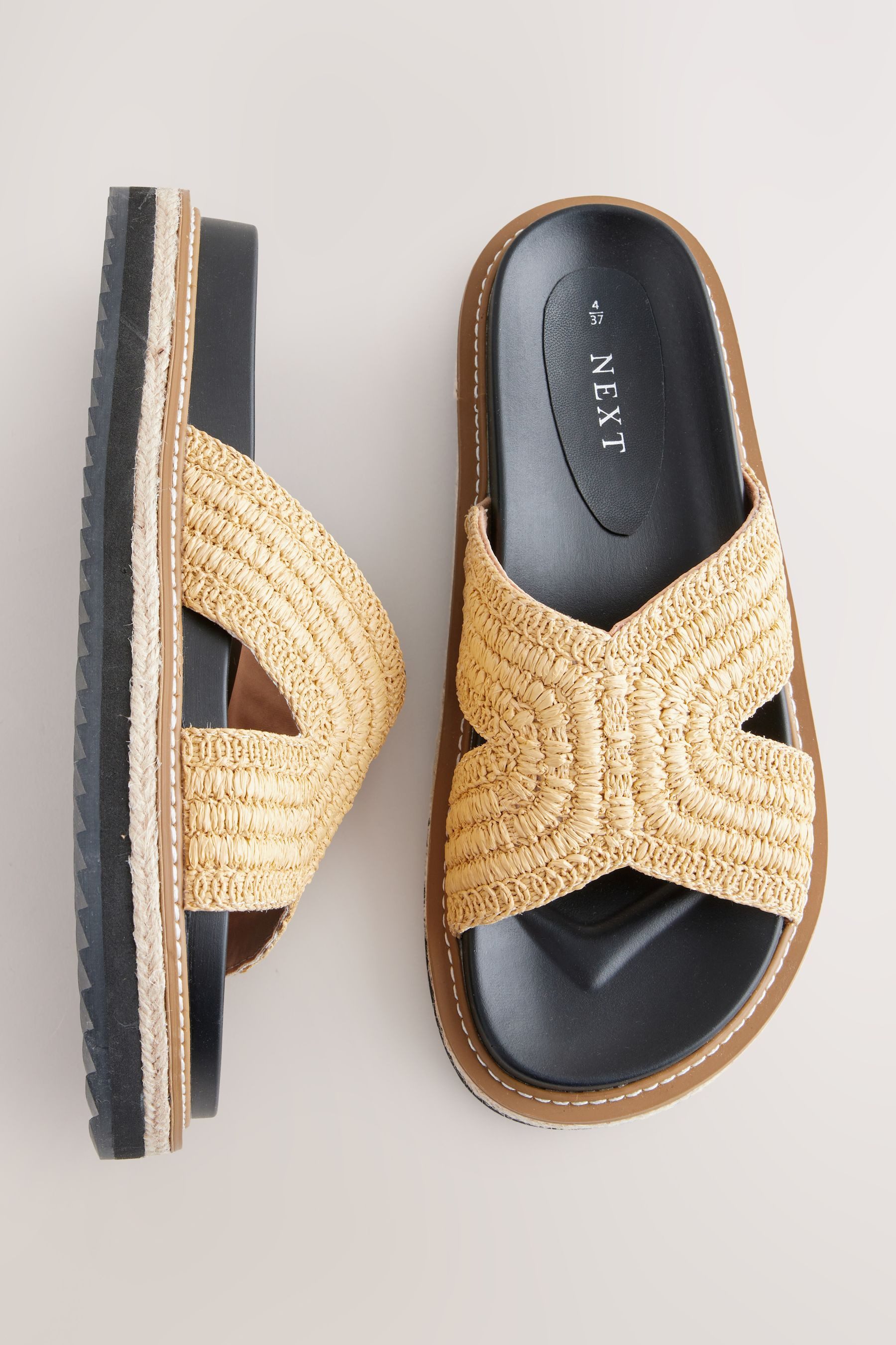 Next Forever Comfort® Bast-Pantoletten mit dicker Sohle Pantolette (1-tlg)