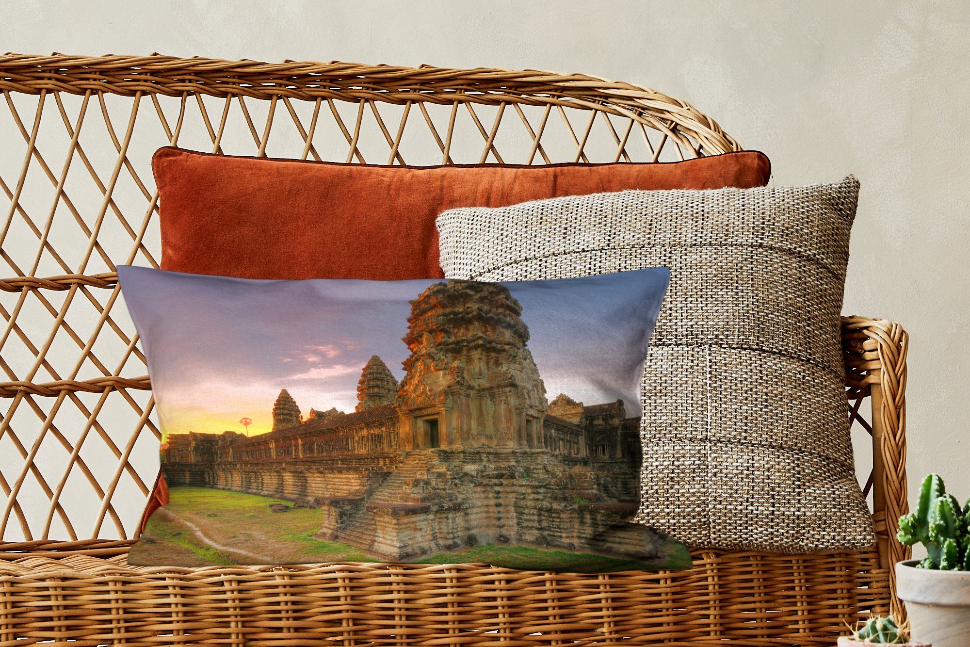 MuchoWow Dekokissen Sonnenaufgang in Schlafzimmer Dekoration, Füllung, Zierkissen, Wohzimmer Angkor Kambodscha, Dekokissen mit am Wat