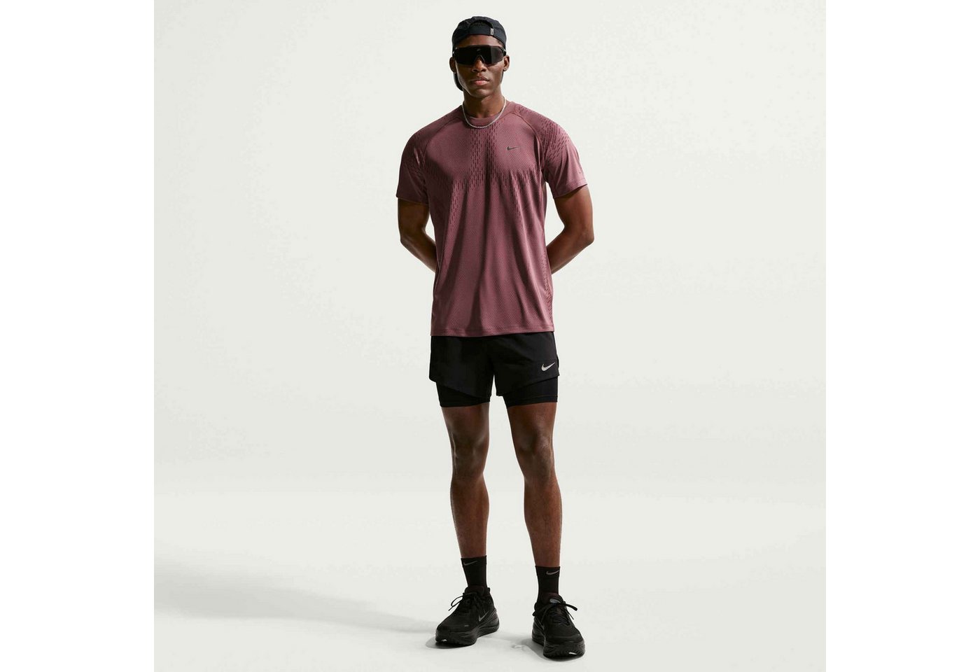 Nike Laufshorts M NK DF STRIDE 5IN HYBRID SHRT (Consumer Facing Name TBD) mit Reißverschlusstasche hinten, schweißableitend und atmungsaktiv