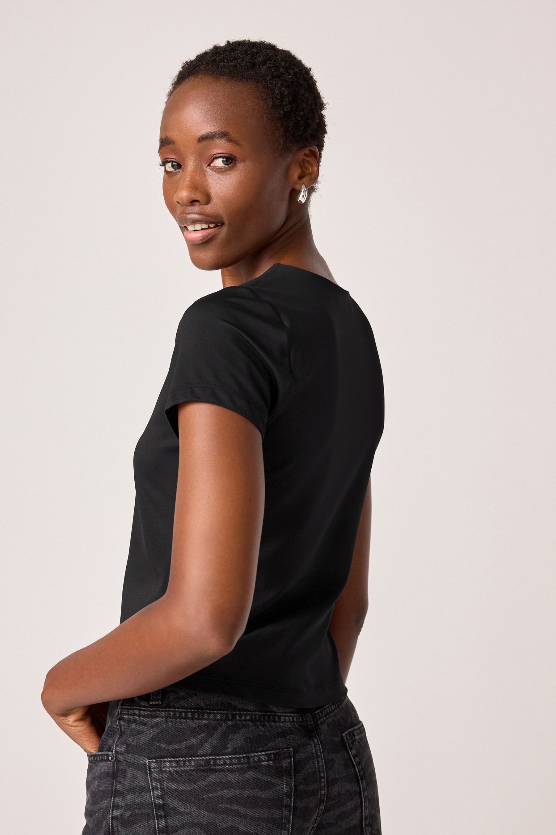 Next T-Shirt Weiches Slim Fit Kurzarm-T-Shirt, günstig online kaufen