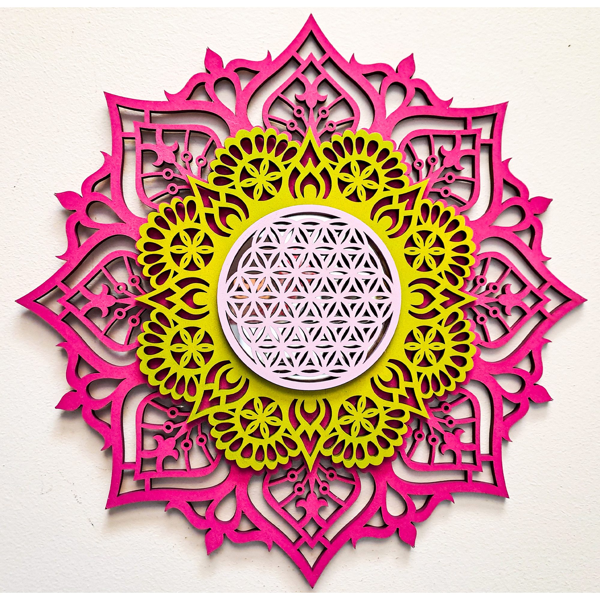 ORNAMENTI Wanddekoobjekt 3D MANDALA, Grosse moderne boho Wanddeko, Holz, 3 Schichten, Spiegel (moderne Deko Anhanger, Yoga Wandsculptur, Holzbild, stilvolle Wanddekoration, Wandpaneel, Ornament, geschnitz Wandrelief), Verzierung fur Zuhause, Wohnzimmer, Schlafzimmer, Wandkunst, 5 Größen