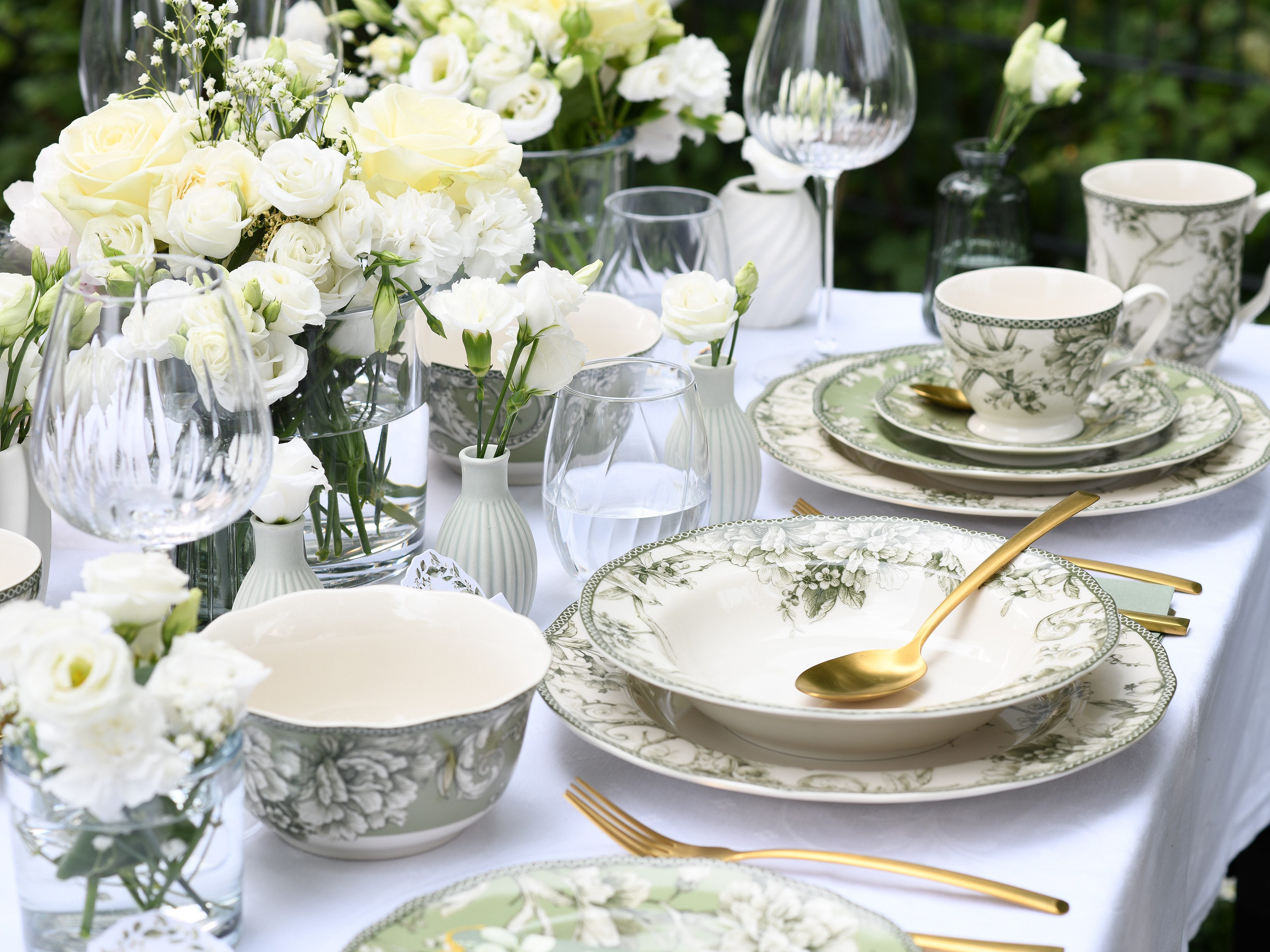 CreaTable Kombiservice Adelaide, Service 20-tlg. (20-tlg), 4 Personen, Porzellan, Nostalgischer Vintage Dekor, Elegante Form