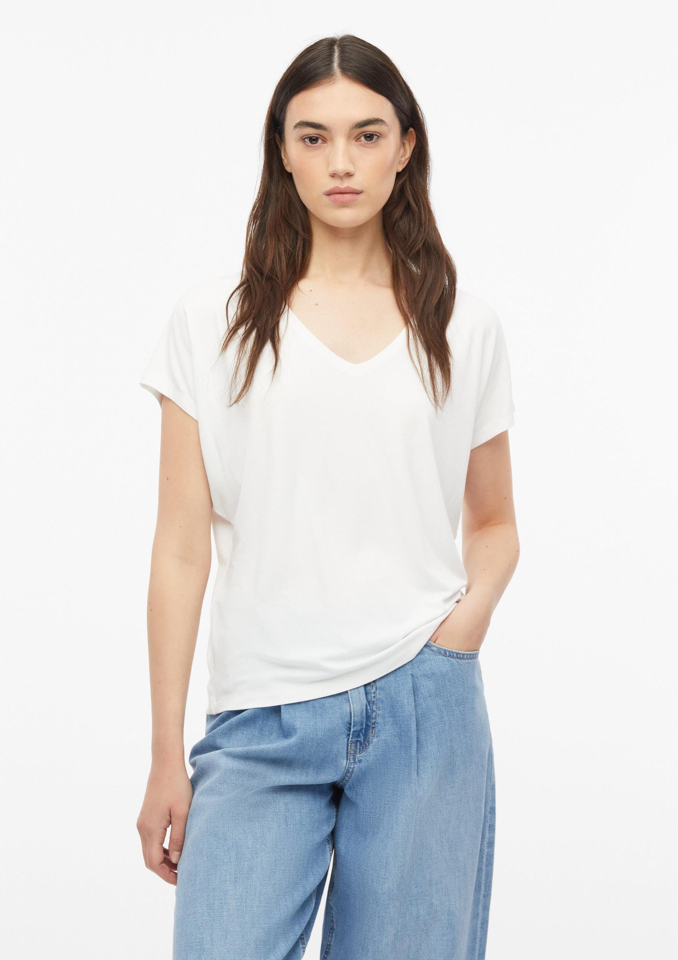 s.Oliver Kurzarmshirt T-Shirt Fließendes Jersey-Shirt mit überschnittenen Schultern
