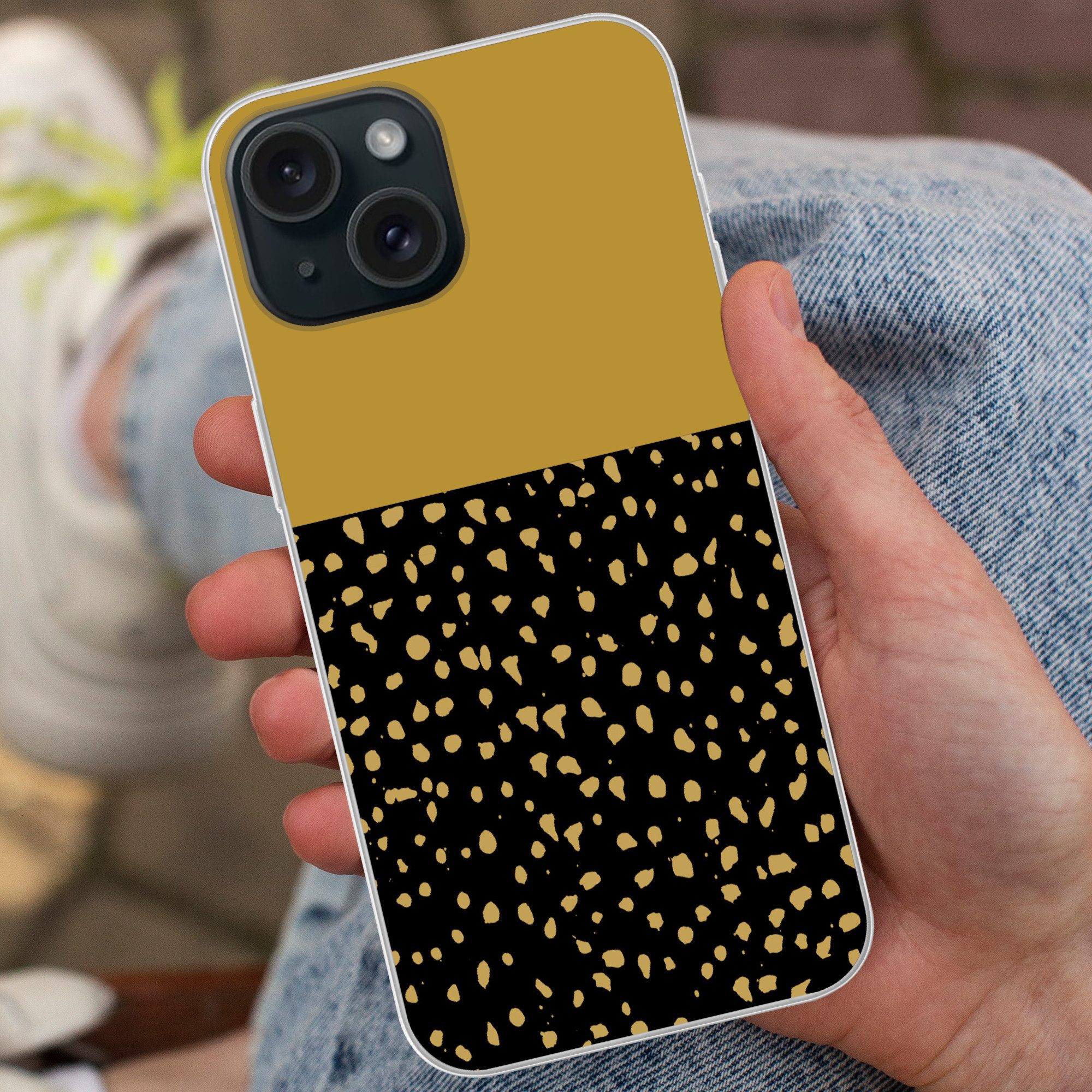 MuchoWow Handyhülle für Apple iPhone 15 Polka dots - Ockergelb - Schwarz, Smartphone-Bumper, Print, Handy Schutzhülle Dünn