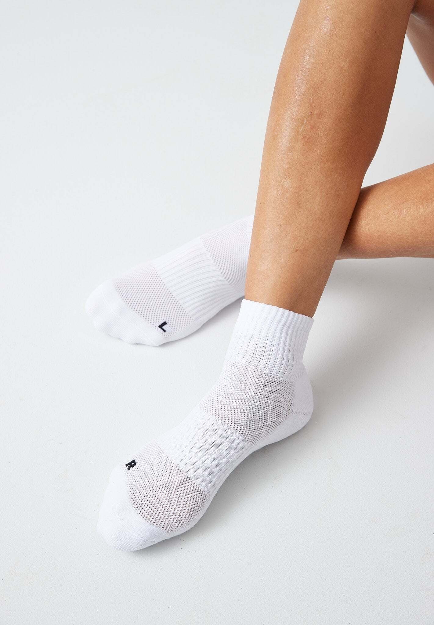 Mesh Schwarz-Weiß atmungsaktiv Damen SNOCKS durch Running mit (4-Paar) und Herren Laufsocken & Fersenlasche Socken Laufsocken Halbhohe