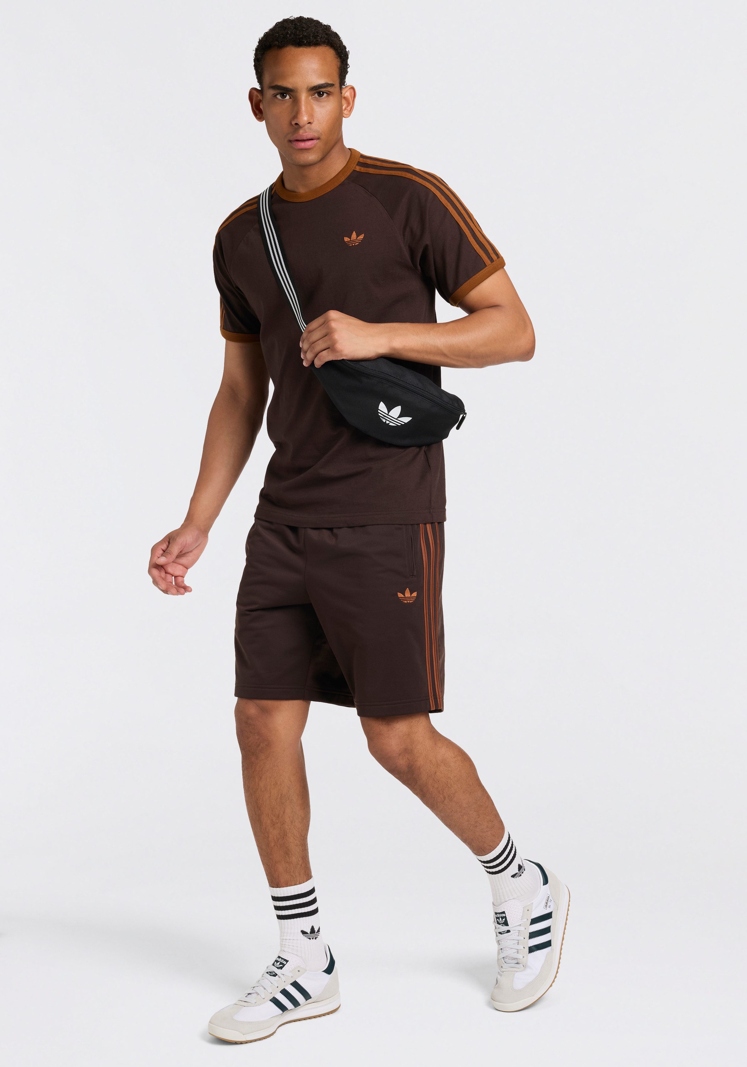 Zum Outfit 8