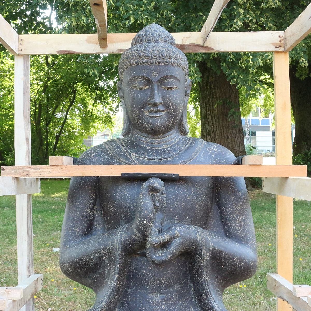 Oriental Galerie Dekofigur XXL Buddha Figur Gartenfigur aus Lavastein Sitzend 150 cm Chakra (1 St)