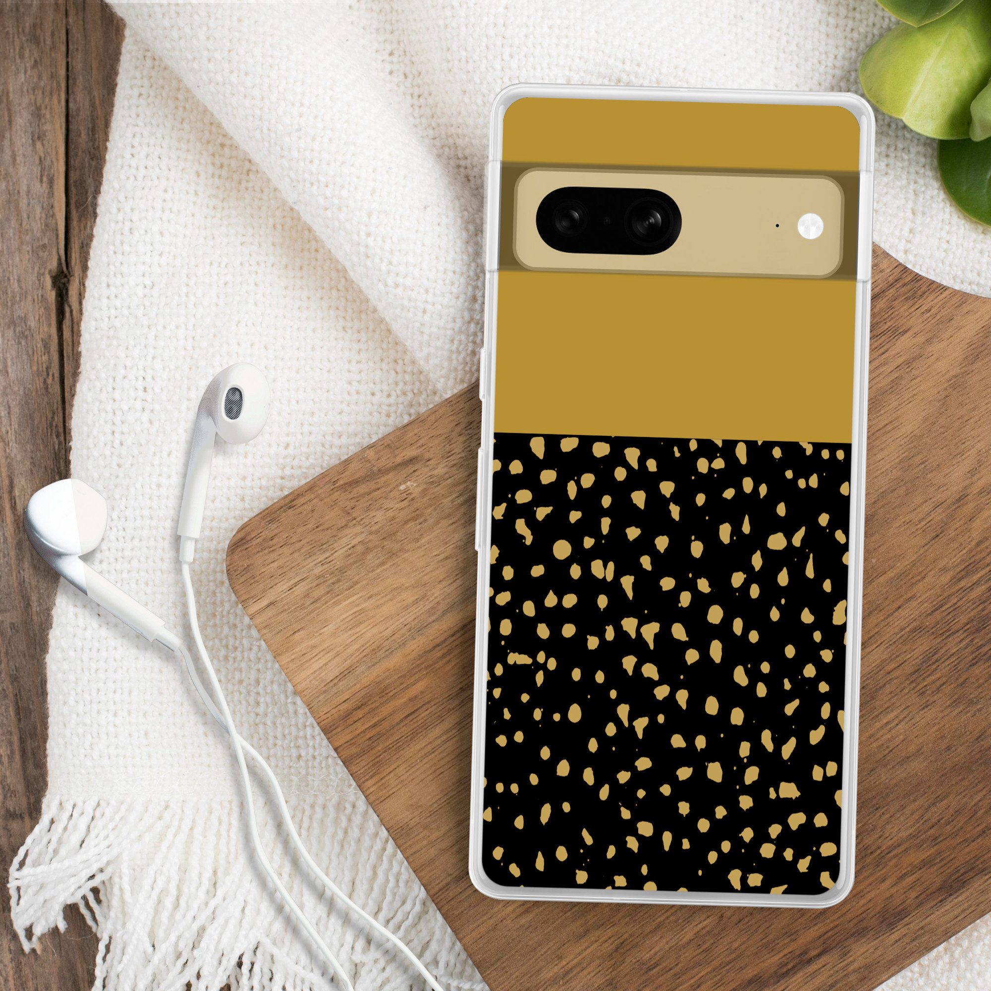 MuchoWow Handyhülle für Google Pixel 7 Polka dots - Ockergelb - Schwarz, Phone Case, Silikon, Schutzhülle Dünn