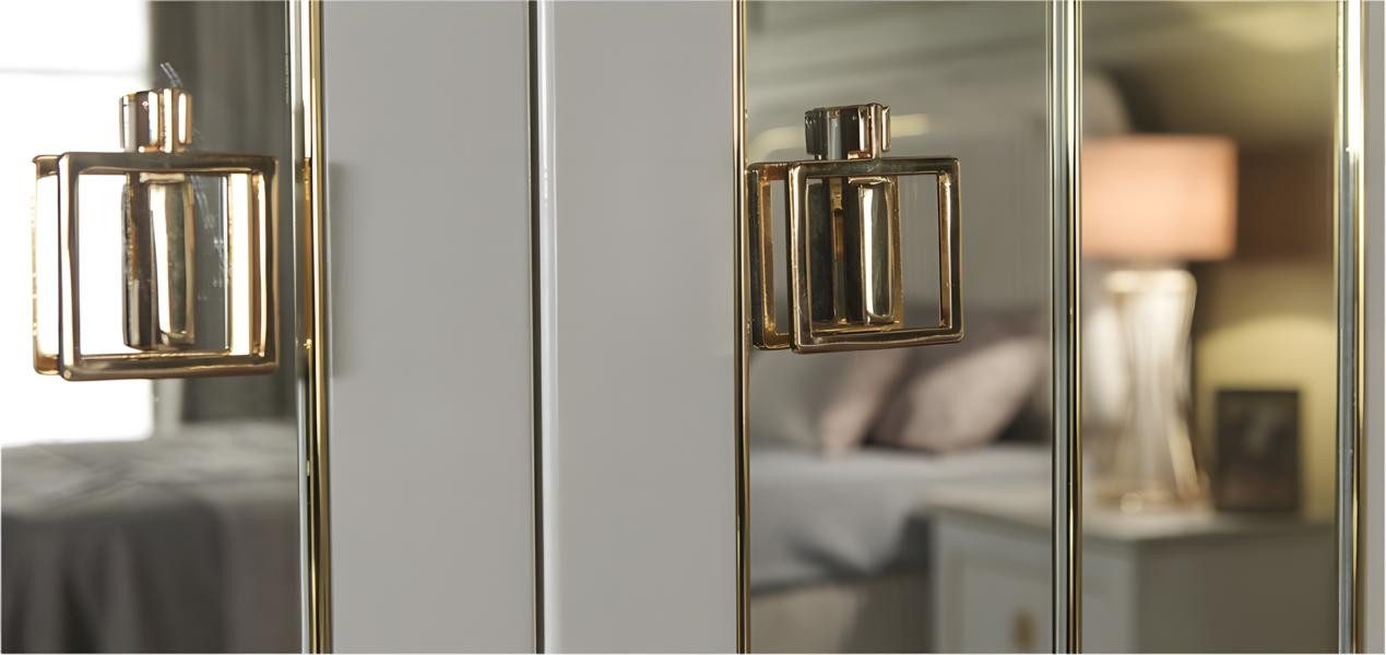 JVmoebel Schlafzimmer-Set Schlafzimmer Garnitur 5tlg. Doppelbett Nachttische Schränke Weiß, (5-tlg., Bett, 2xNachttische, Kleiderschrank, Schminktisch), Made in Europe