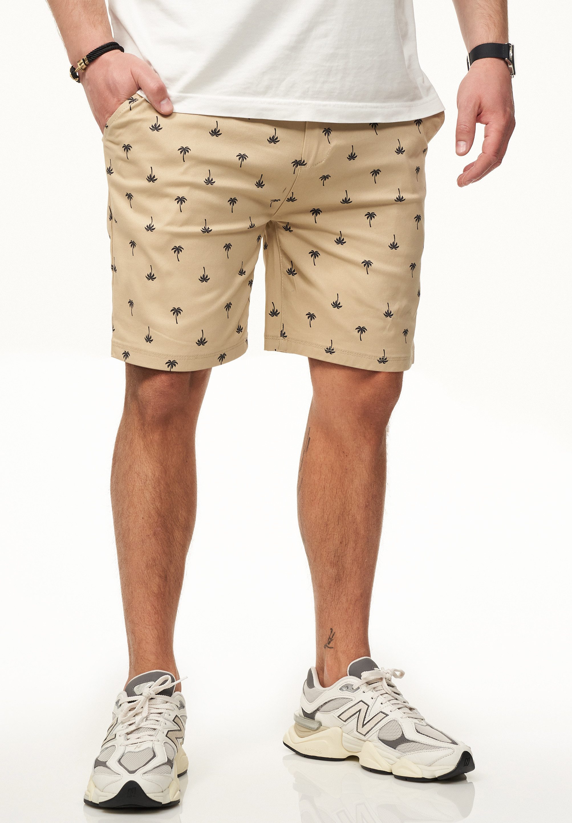 behype Chinoshorts Kurze Hose mit Palmenmuster & Gürtel im Regular-Fit Sommer-Shorts Bermuda mit Stretchanteil für Herren – Bild 2 von 5