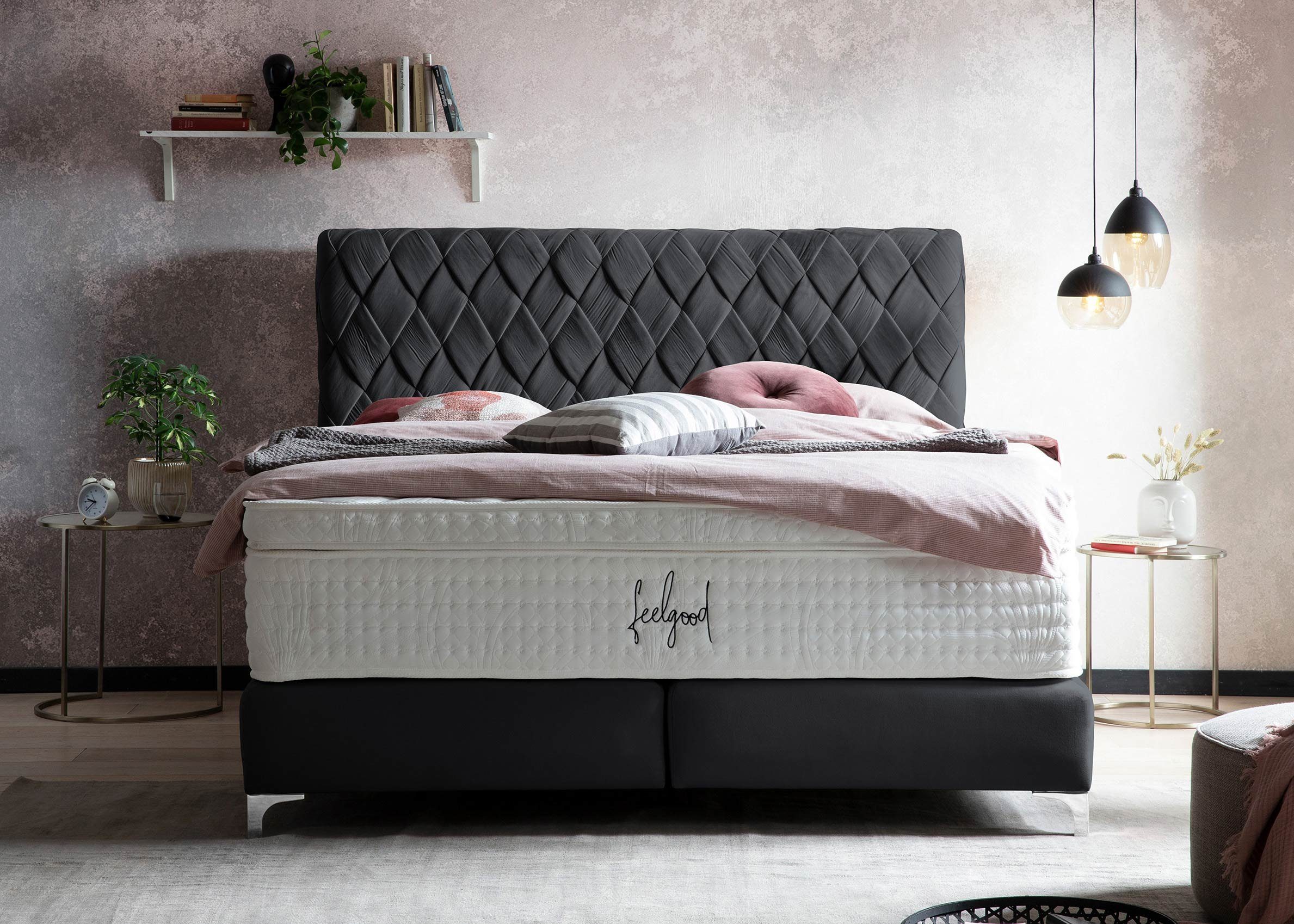 BettCo Boxspringbett Lyon (in Schwarz Velours, 140 x 200 cm), Kopfteil handgeflochten + optionaler Topper, Füße Chrom-Optik