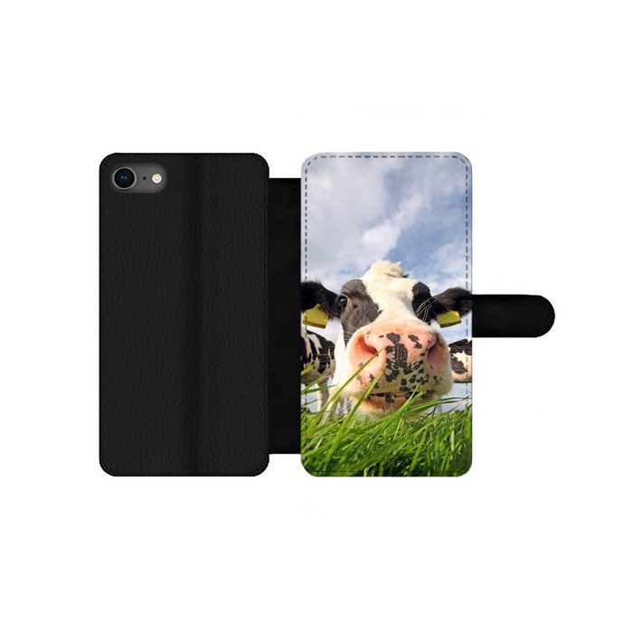 MuchoWow Handyhülle Kuh - Bauernhof - Gras - Tiere Handyhülle Telefonhülle Apple iPhone 8