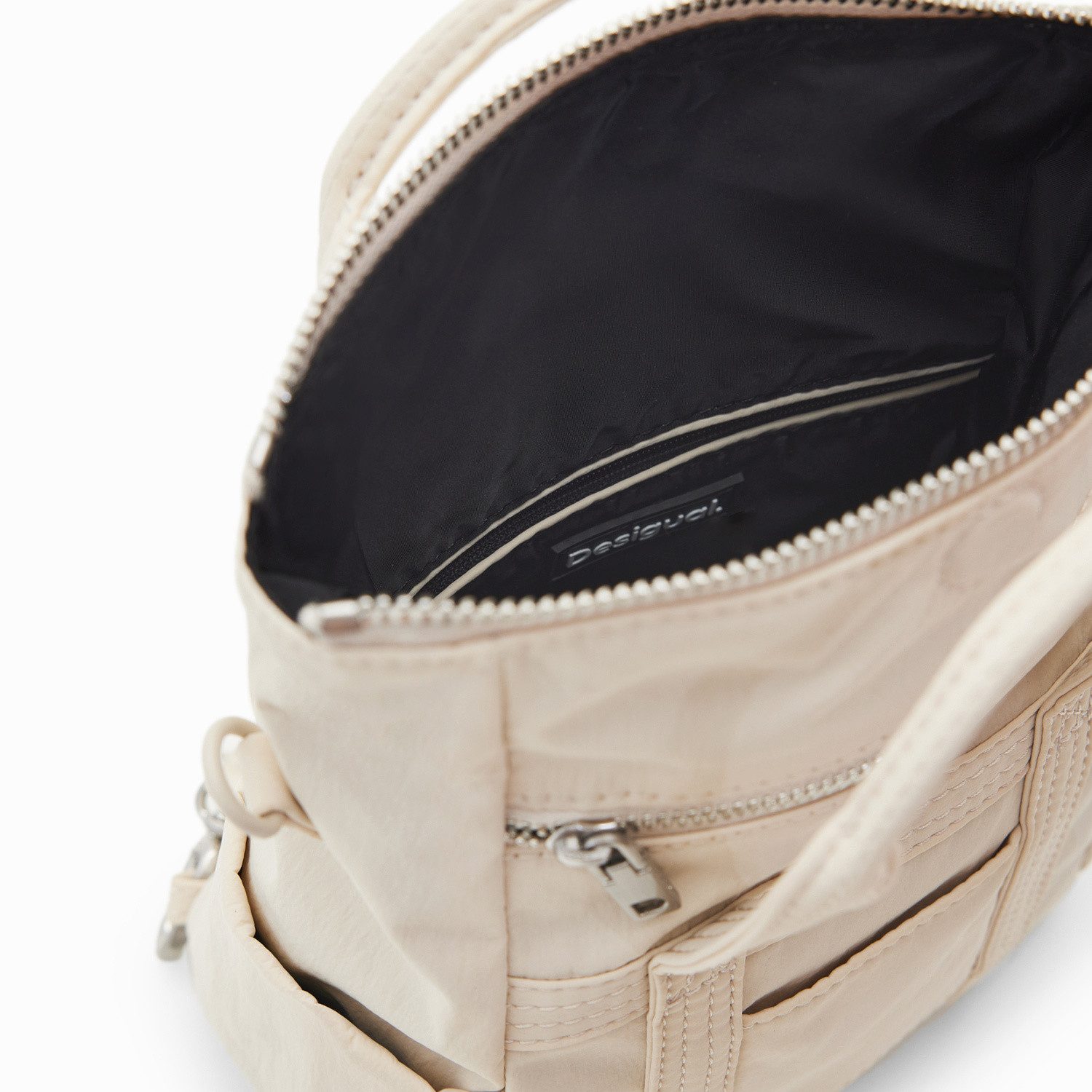 Desigual Umhängetasche Desigual Damentasche/Rucksack 2in1 Voyager Micro blanco roto (1, 1-tlg., 1)