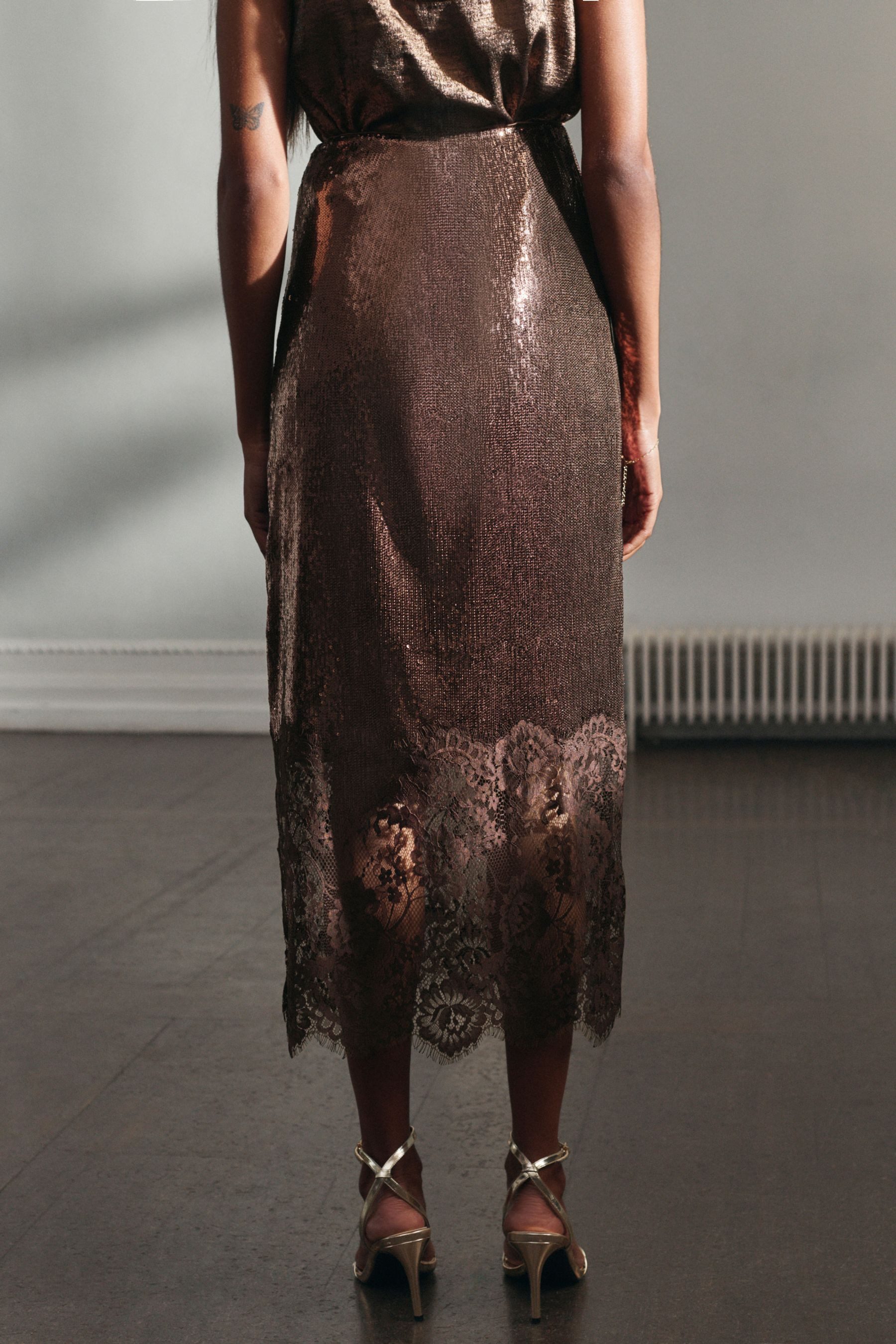 Next Midirock Pailletten-Midirock mit Spitzenbesatz (1-tlg) günstig online kaufen