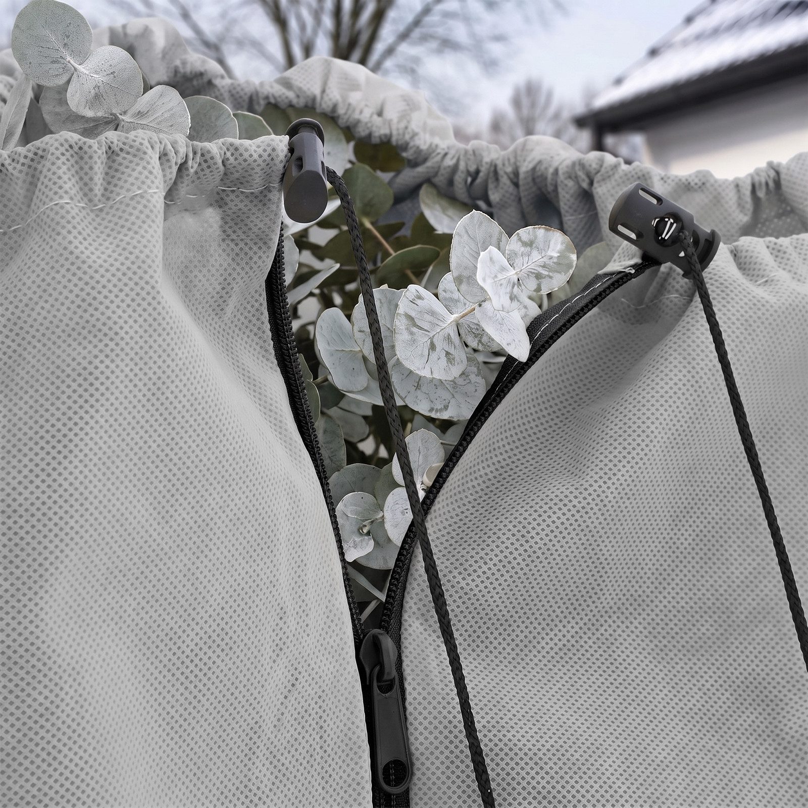 Sekey Winterschutzhaube Winterschutz für Pflanzen Frostschutz Haube mit 2 Zugbändern (2-St), Grau, 80x100cm Vlieshülle, Pflanzenabdeckung mit doppeltem Zugband – Bild 3 von 5