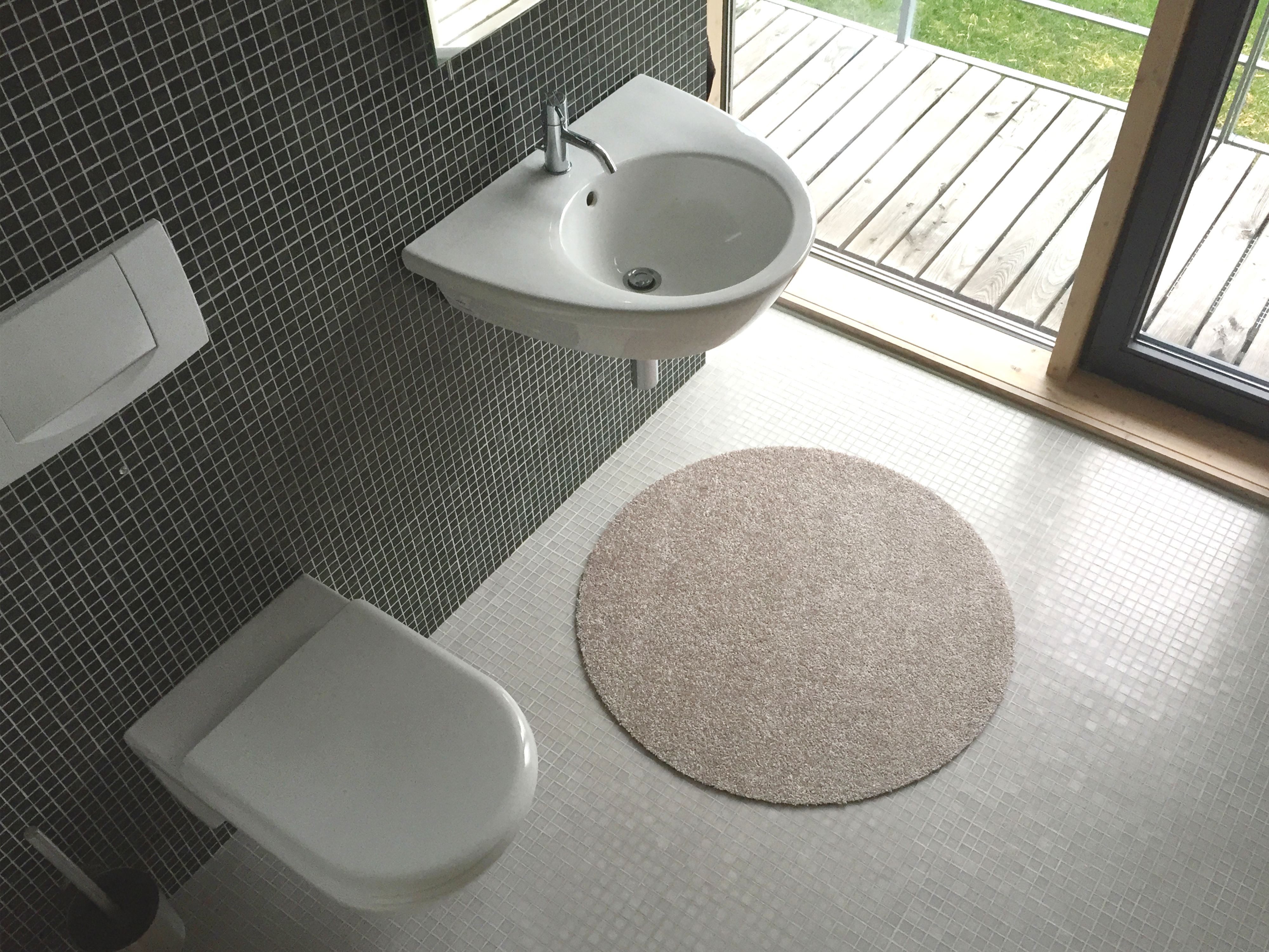 Keilbach Designprodukte Fußmatte point Durchmesser 85cm, rund, Höhe: 9 mm, rutschfest, 30°C waschbar, strapazierfähig