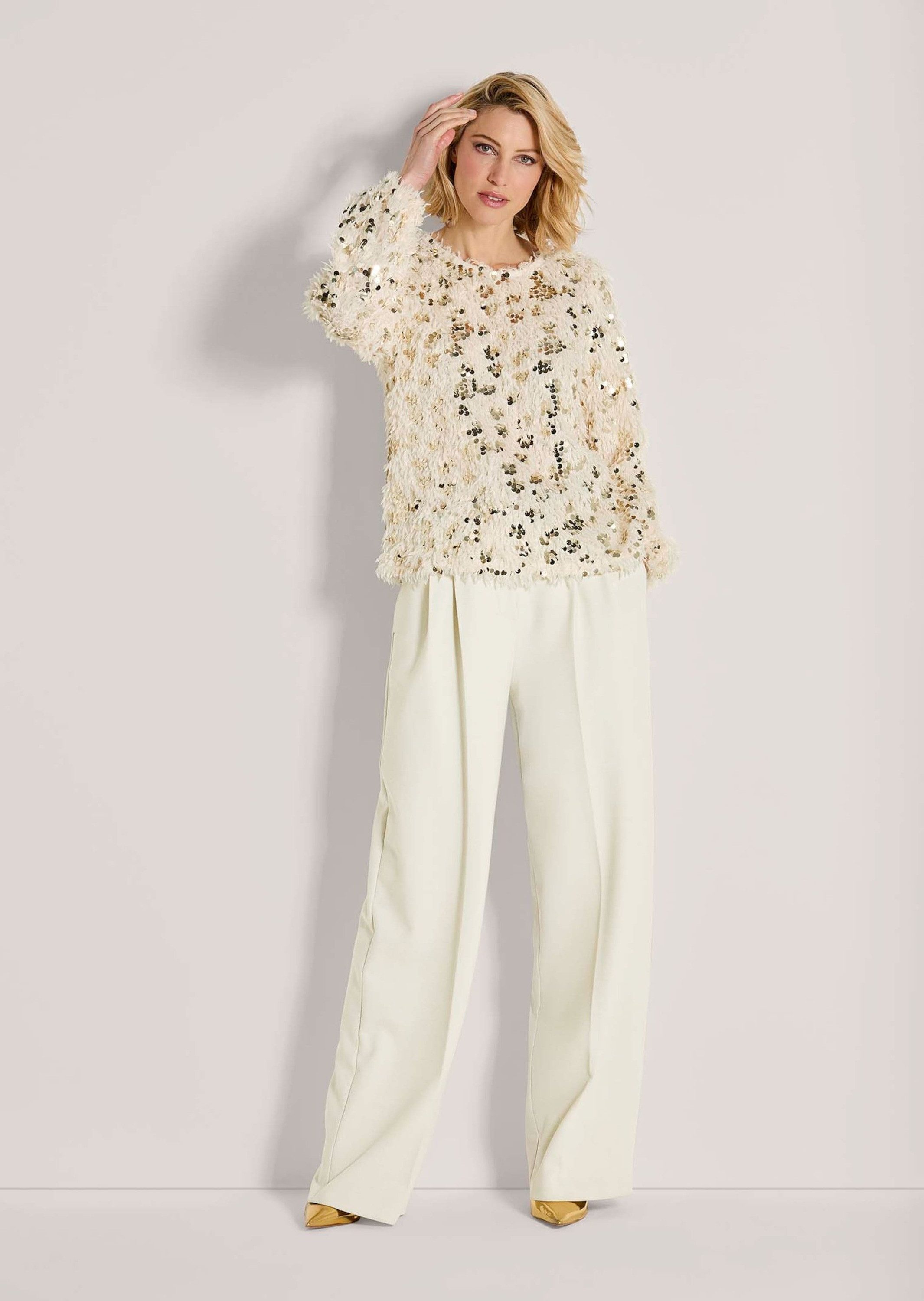 MADELEINE Langarmshirt Glitzersweatshirt mit Federn Funkelndes Design mit R günstig online kaufen