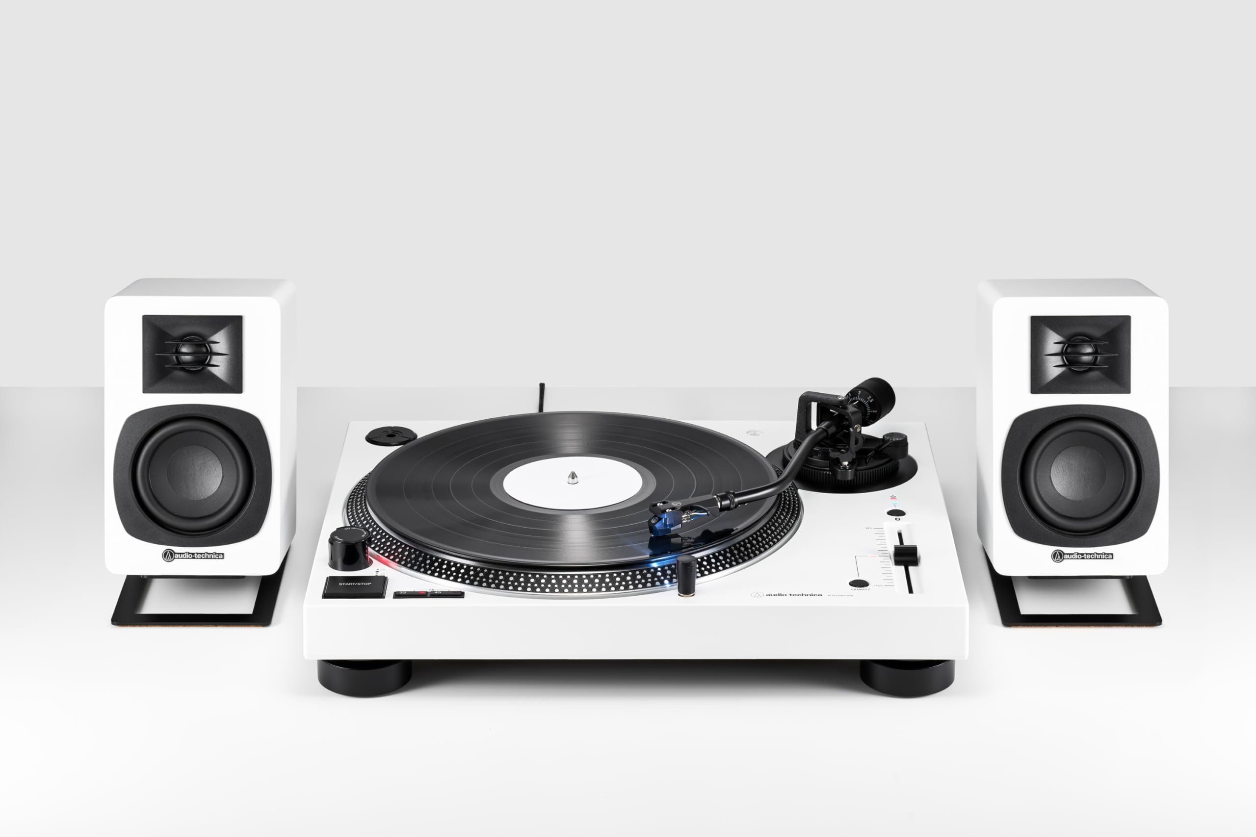 audio-technica AT-LP120XBTUSBBK Plattenspieler (Bluetooth & USB Plattenspieler in Weiß) – Bild 5 von 5