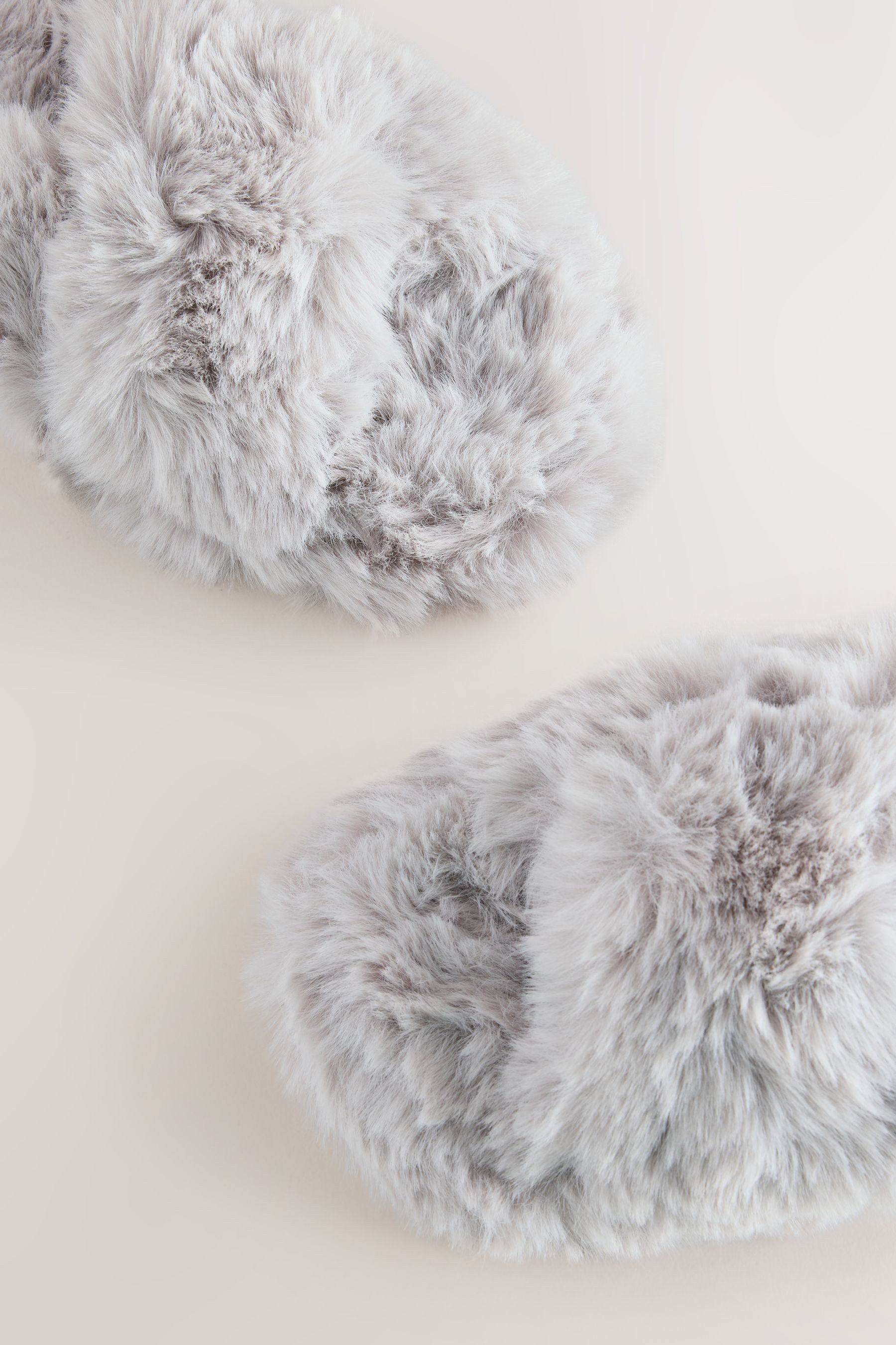 Next Hausschuhe aus Kunstfell Hausschuh (1-tlg)